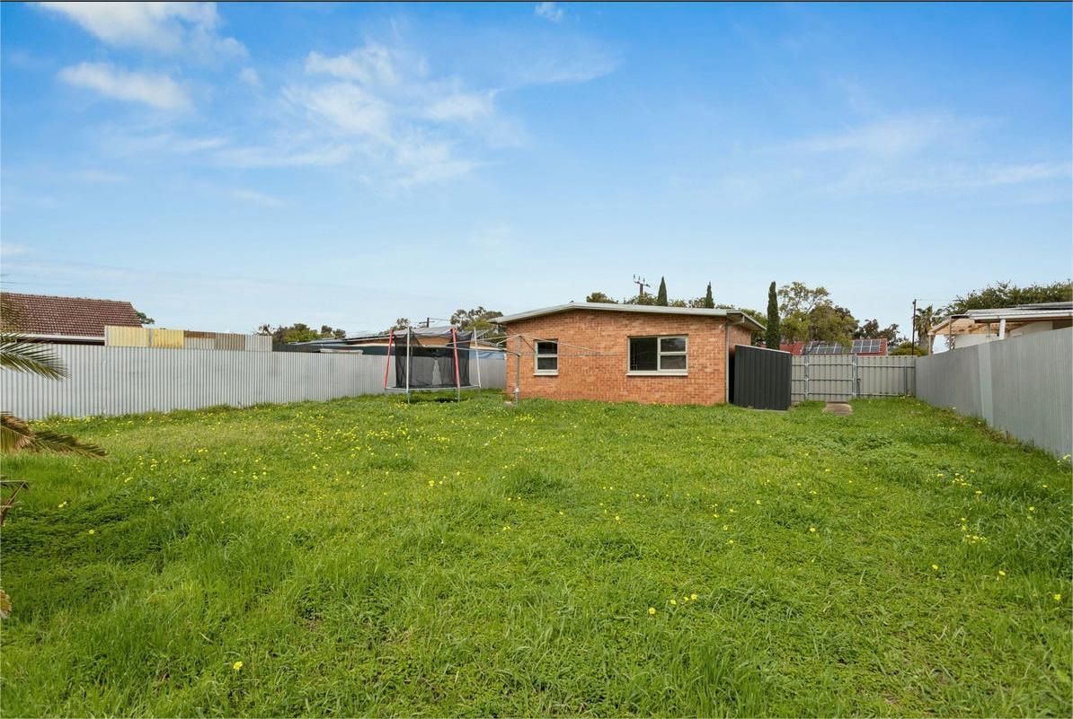 10 Searle Road — photo 11 of 14