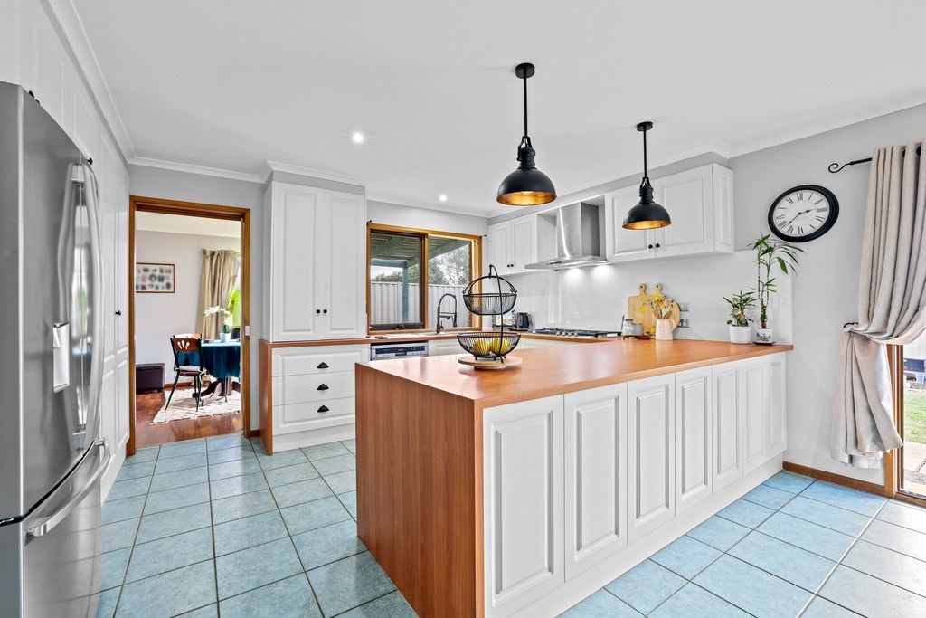 34 Barber Drive, Hoppers Crossing, VIC 3029