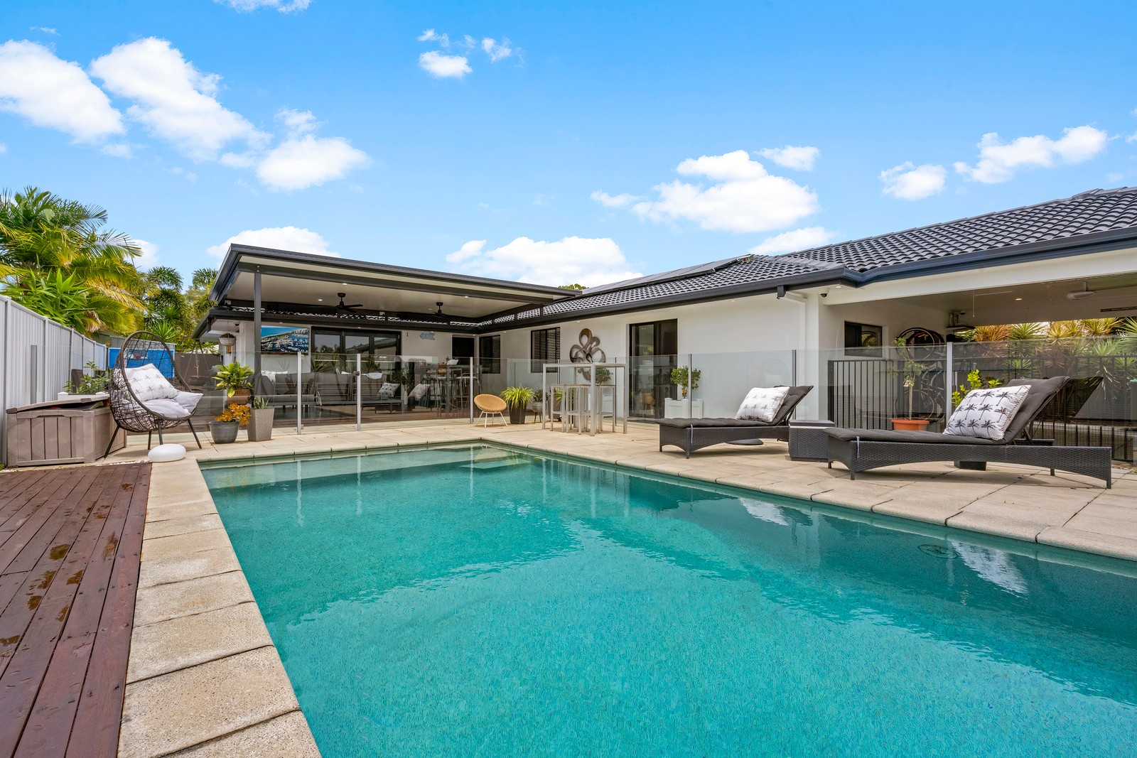31 Lakefield Crescent, Paradise Point, QLD 4216