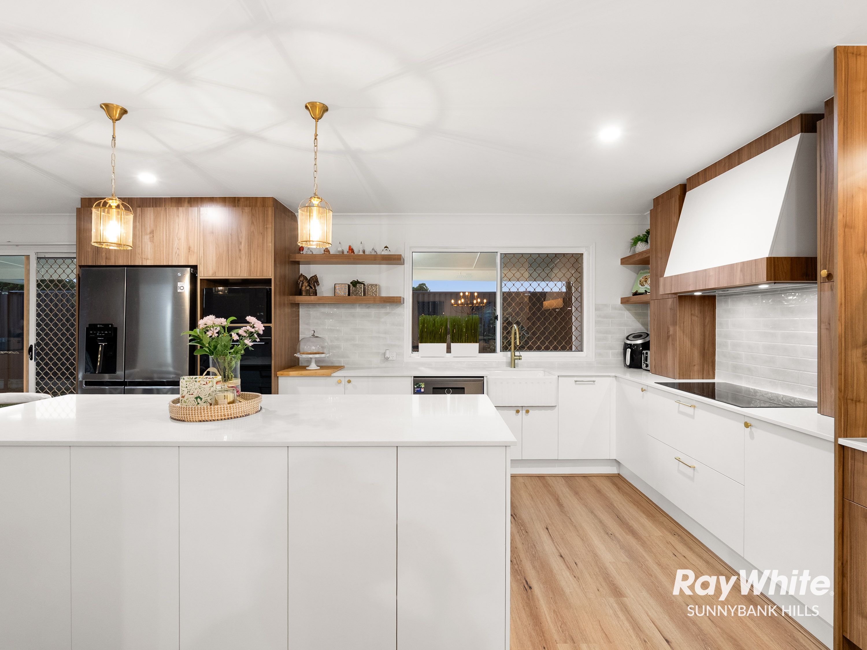 22 Cornell Close — photo 14 of 30