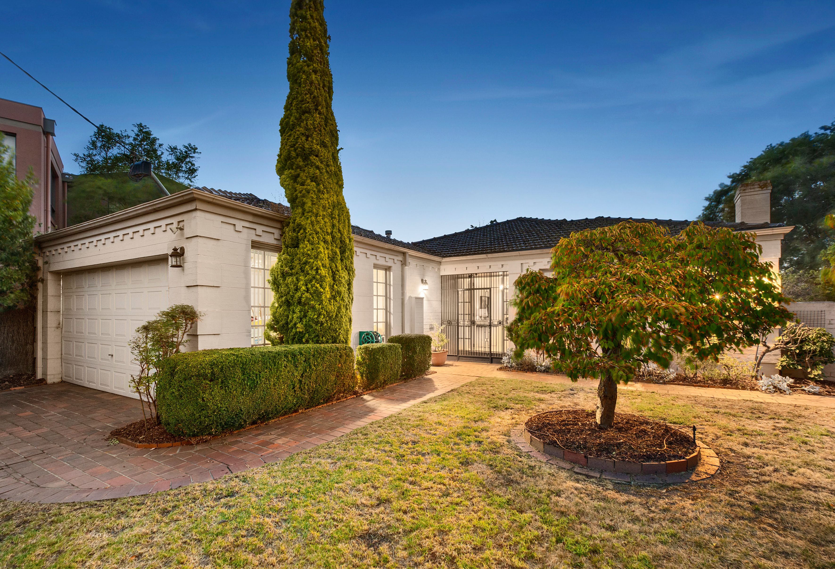 2 Bishop Court, Mount Waverley, VIC 3149