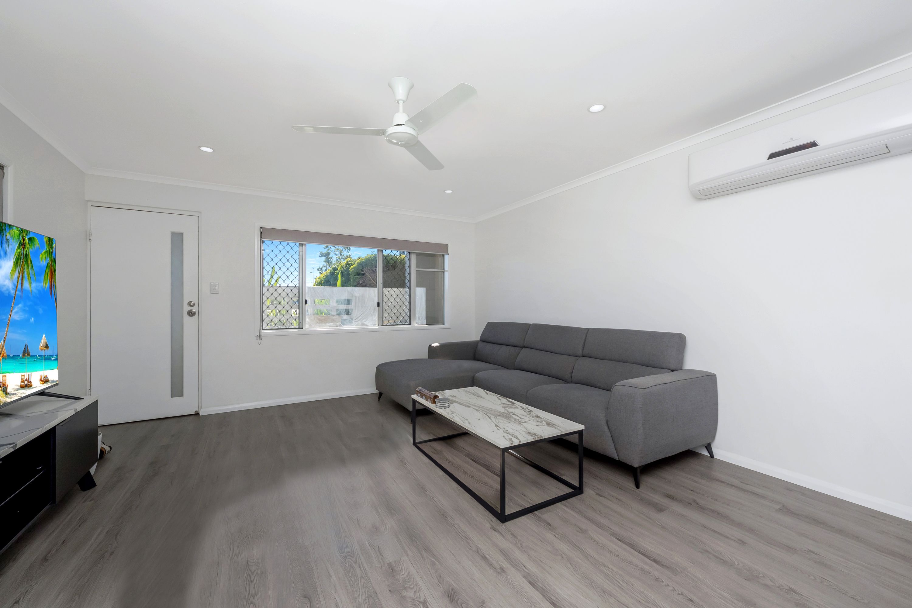 2/243 Thuringowa Drive — photo 3 of 12