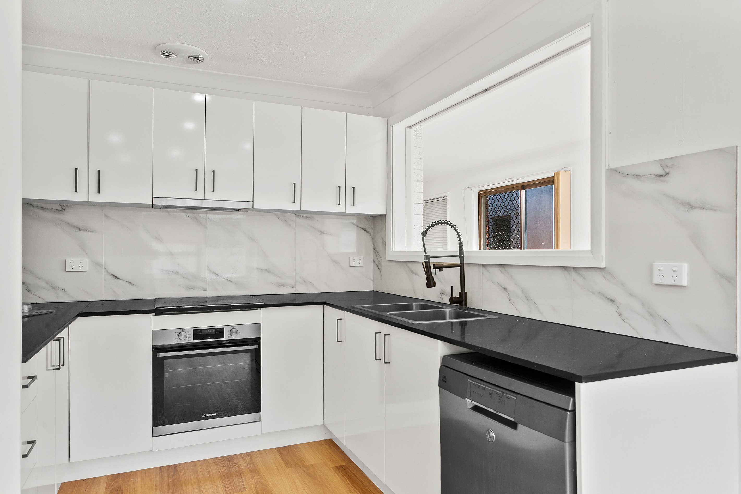 43 Theodore Street, Oak Flats, NSW 2529