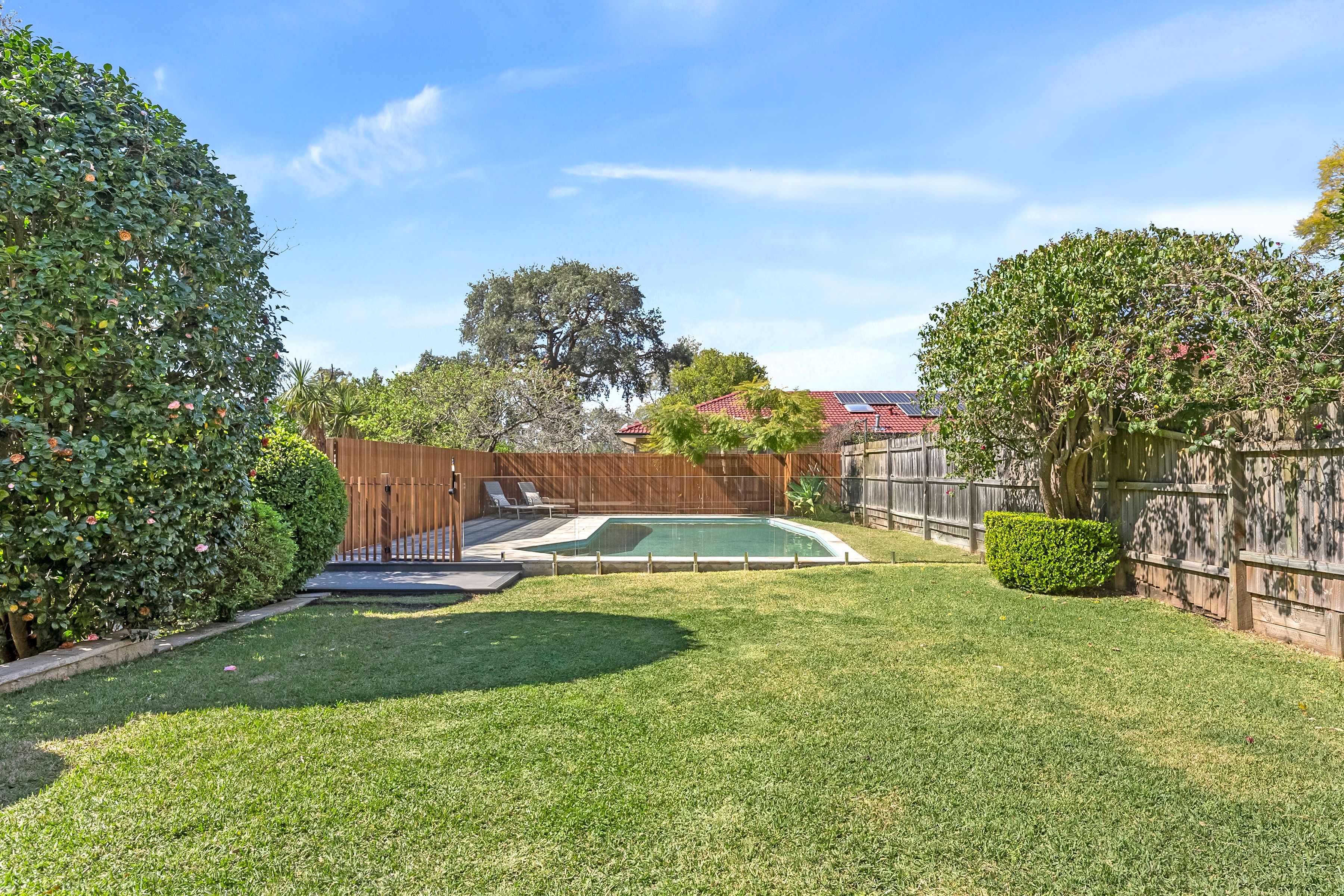 10 Werona Street — photo 9 of 25