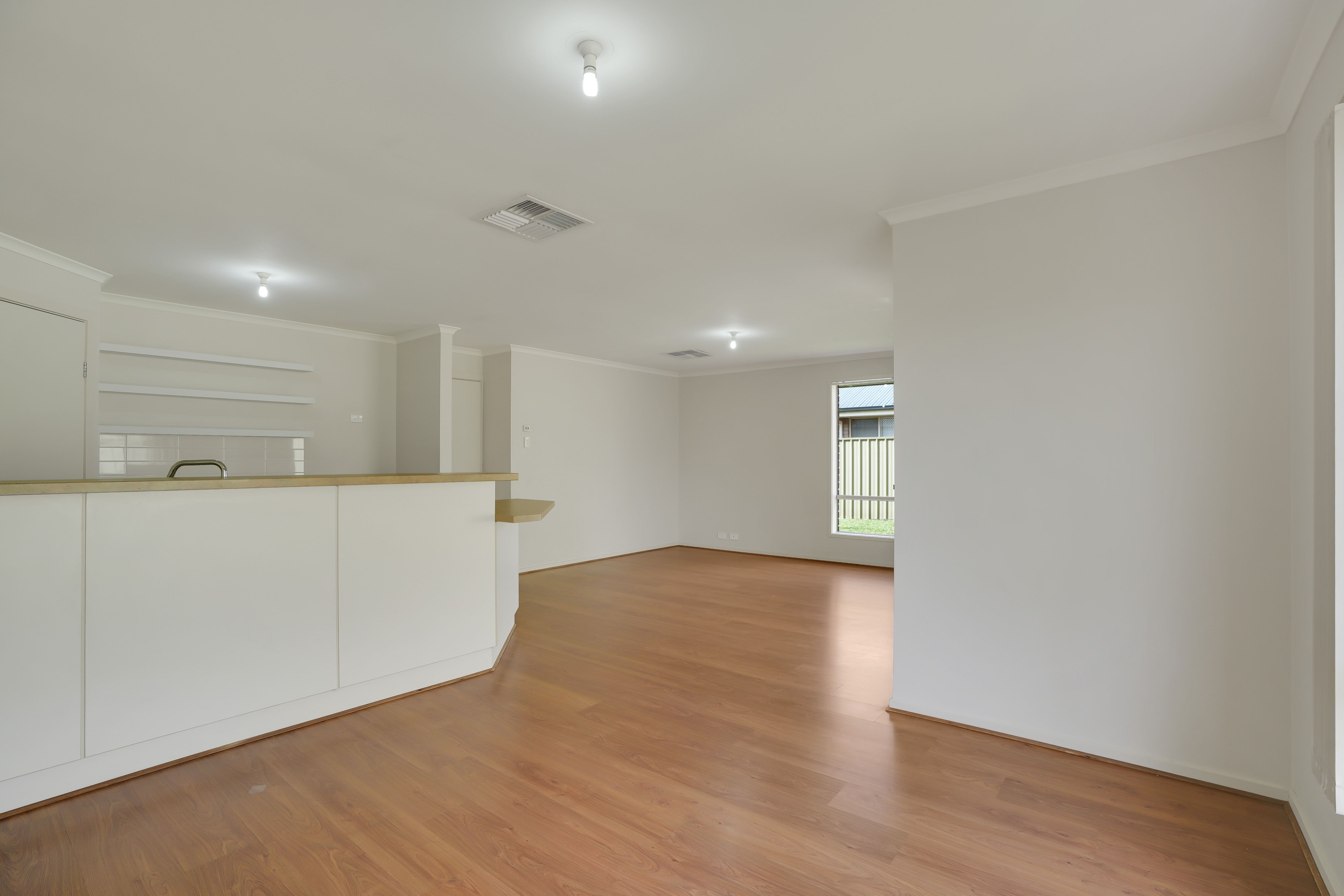 6 Dyson Street — photo 7 of 18