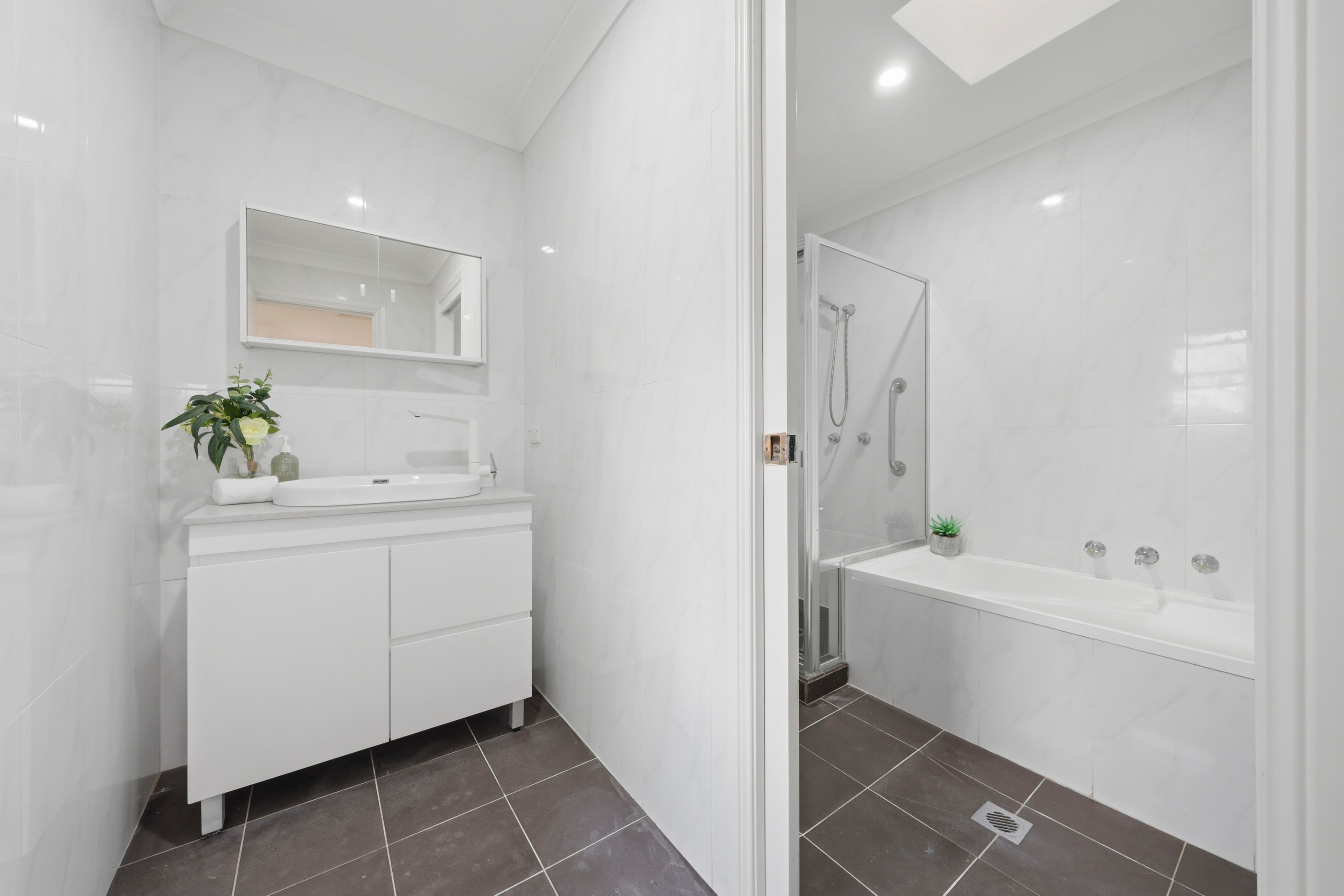 21A Onslow Street — photo 10 of 17