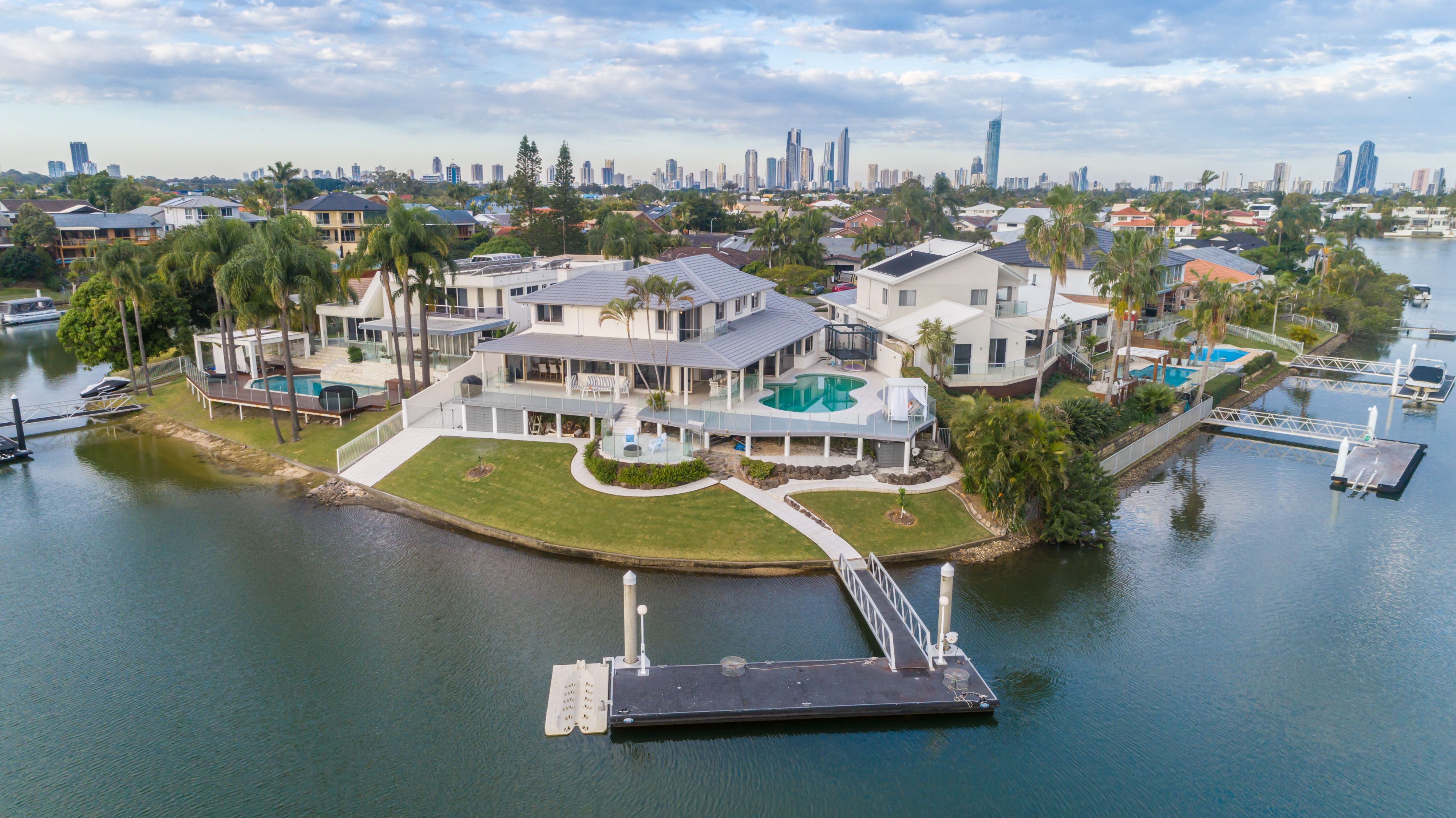 10 Moray Court, Benowa Waters QLD 4217