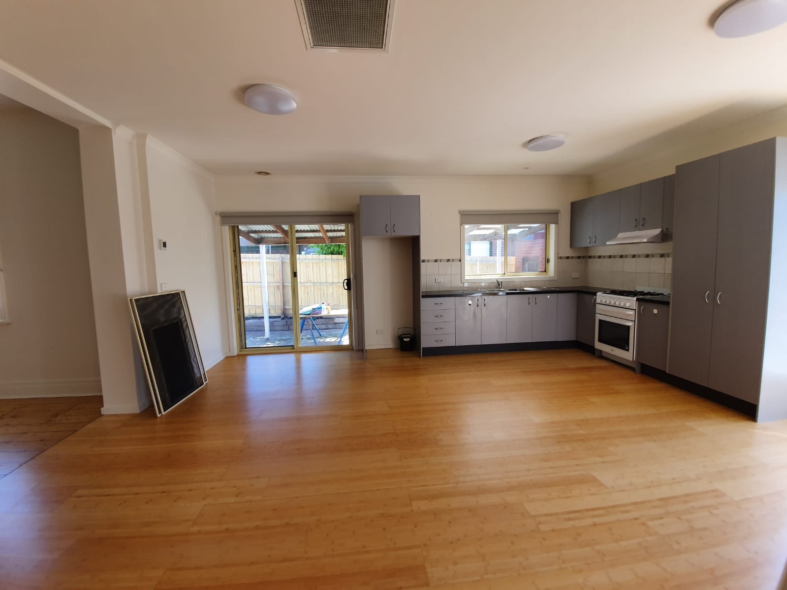 1/28 Golflinks Avenue, Oakleigh, VIC 3166