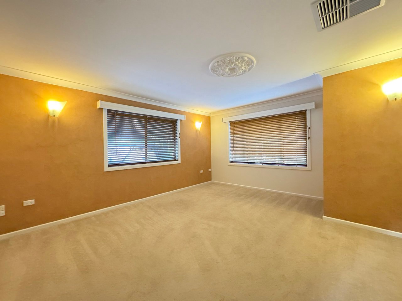 32 Lorking Street, Parkes, NSW 2870