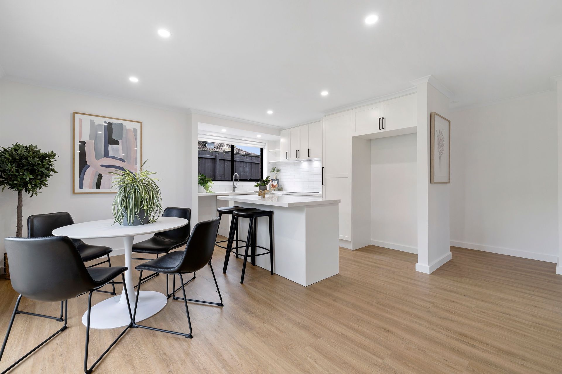 5 Isaac Smith Crescent — photo 5 of 22
