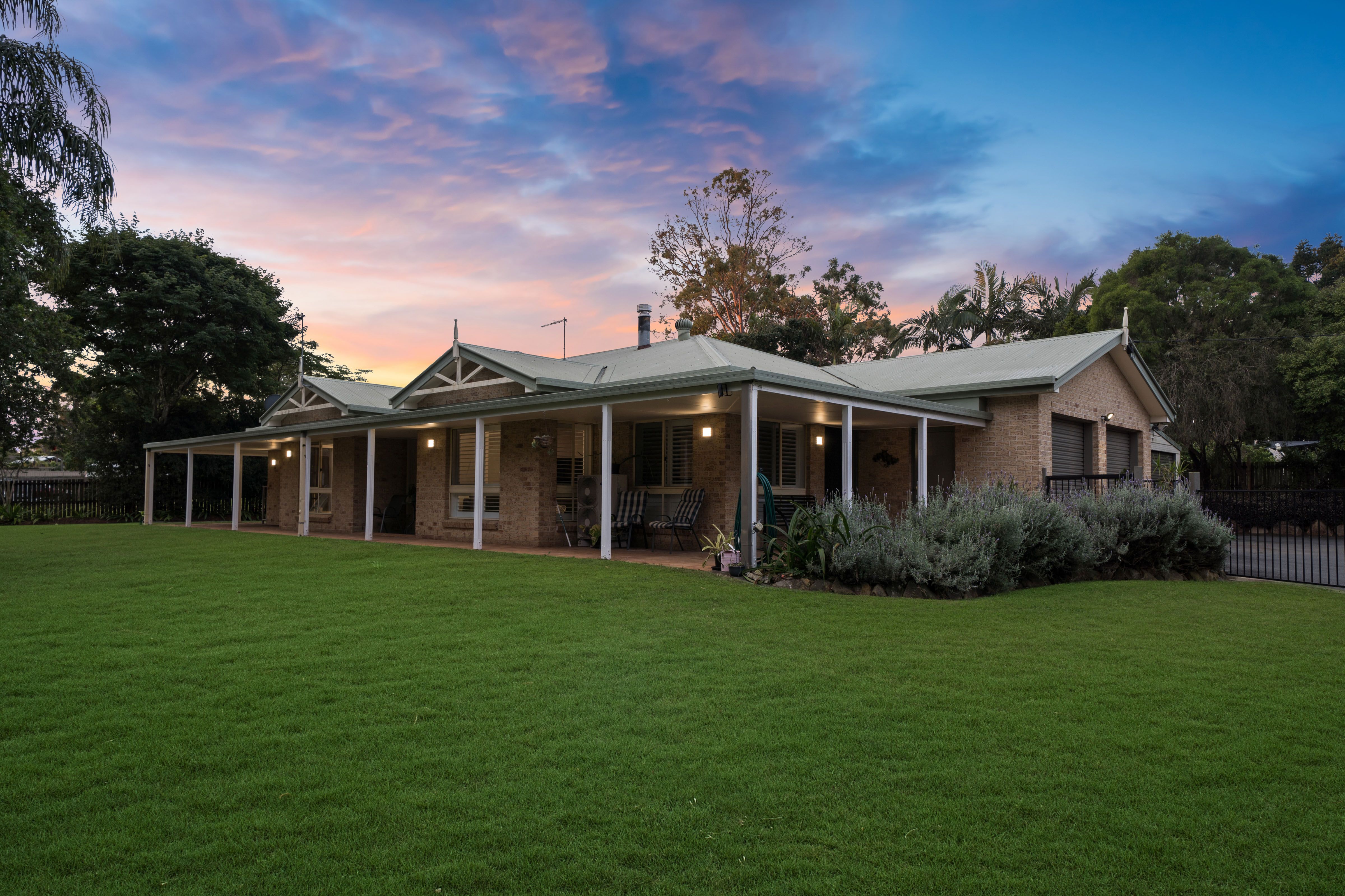 35 Lloyd Court, Heritage Park QLD 4118