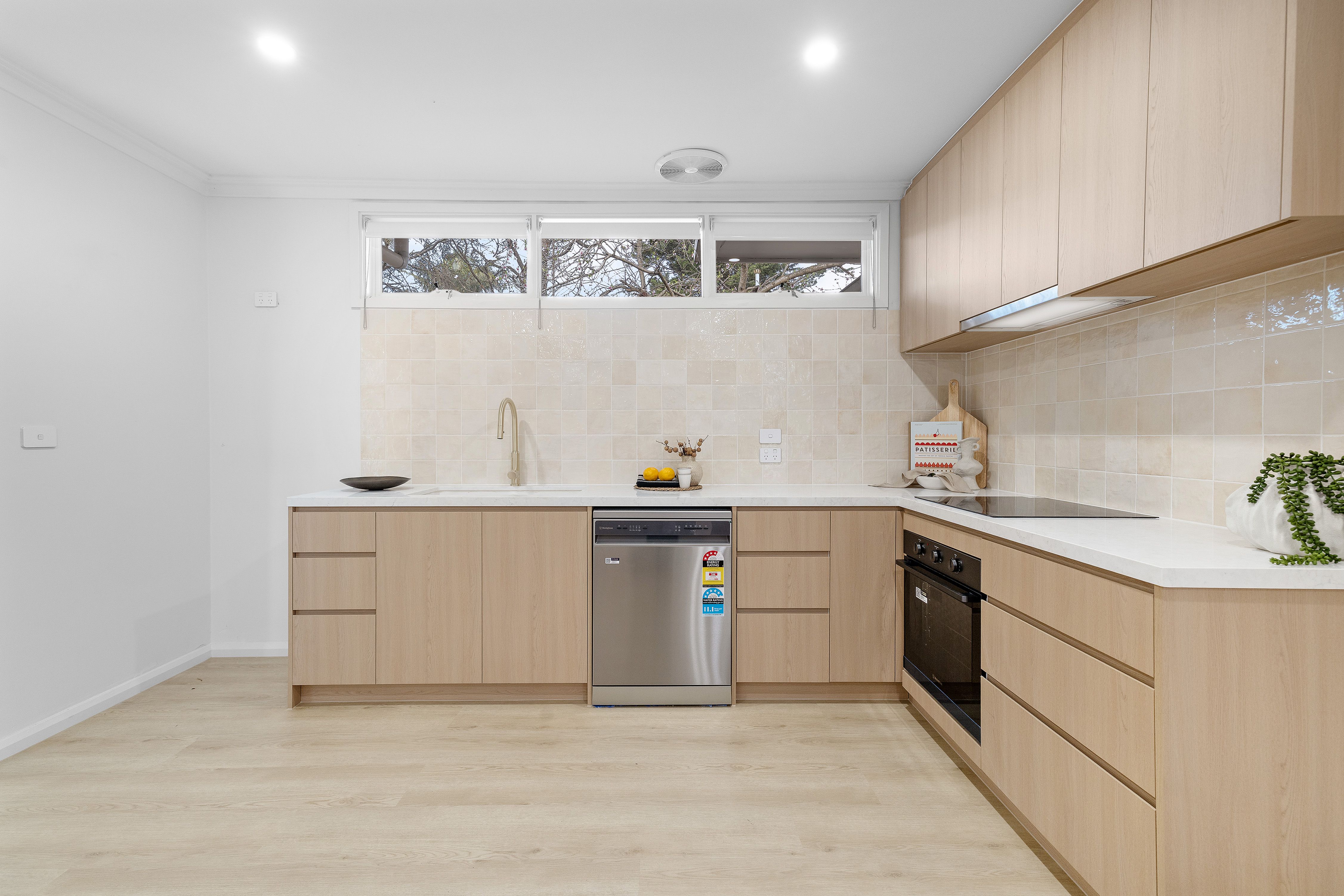 2/23 Turner Road — photo 6 of 16