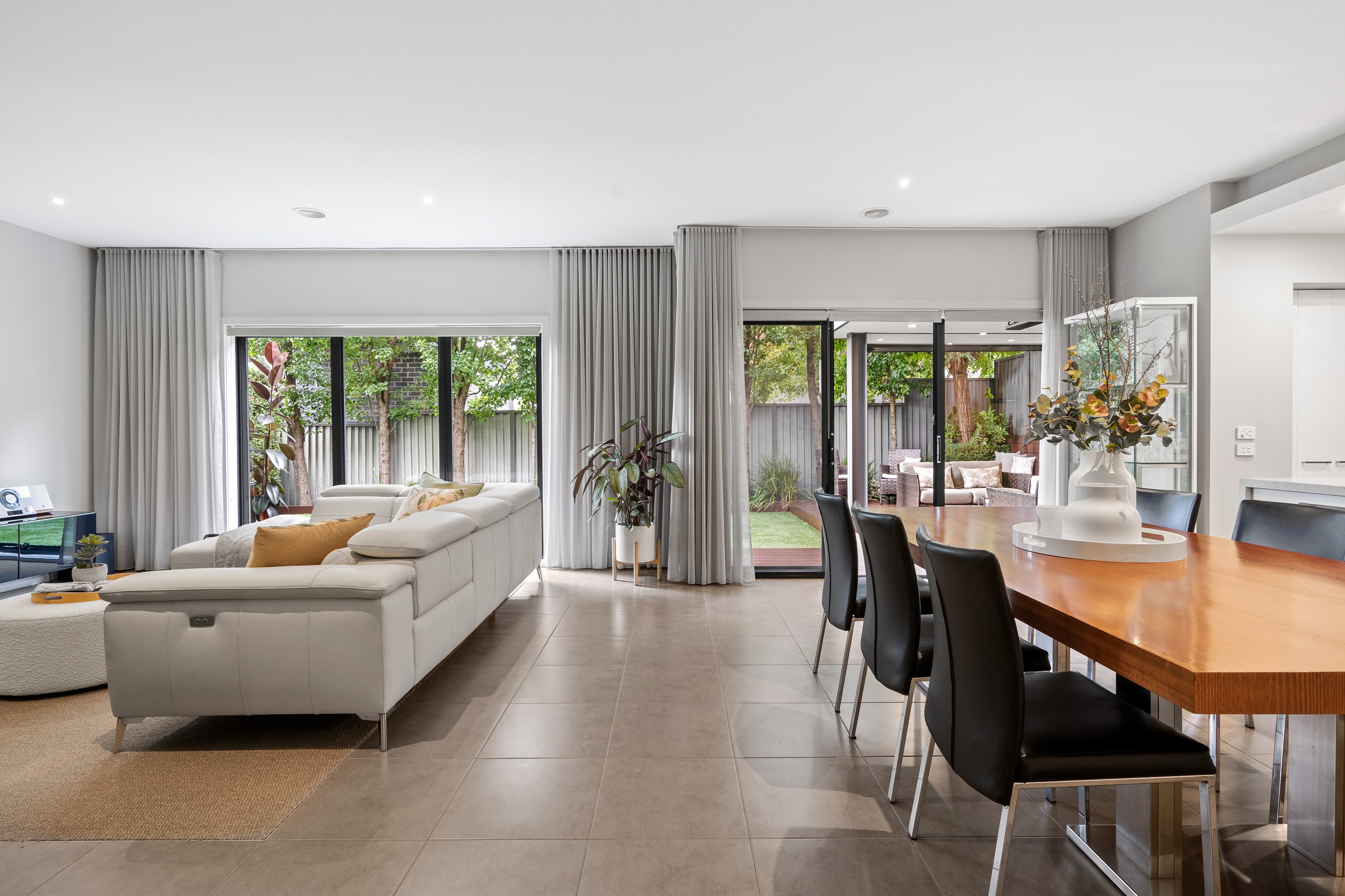 8 Sun Dew Close, SAINT HELENA, VIC 3088