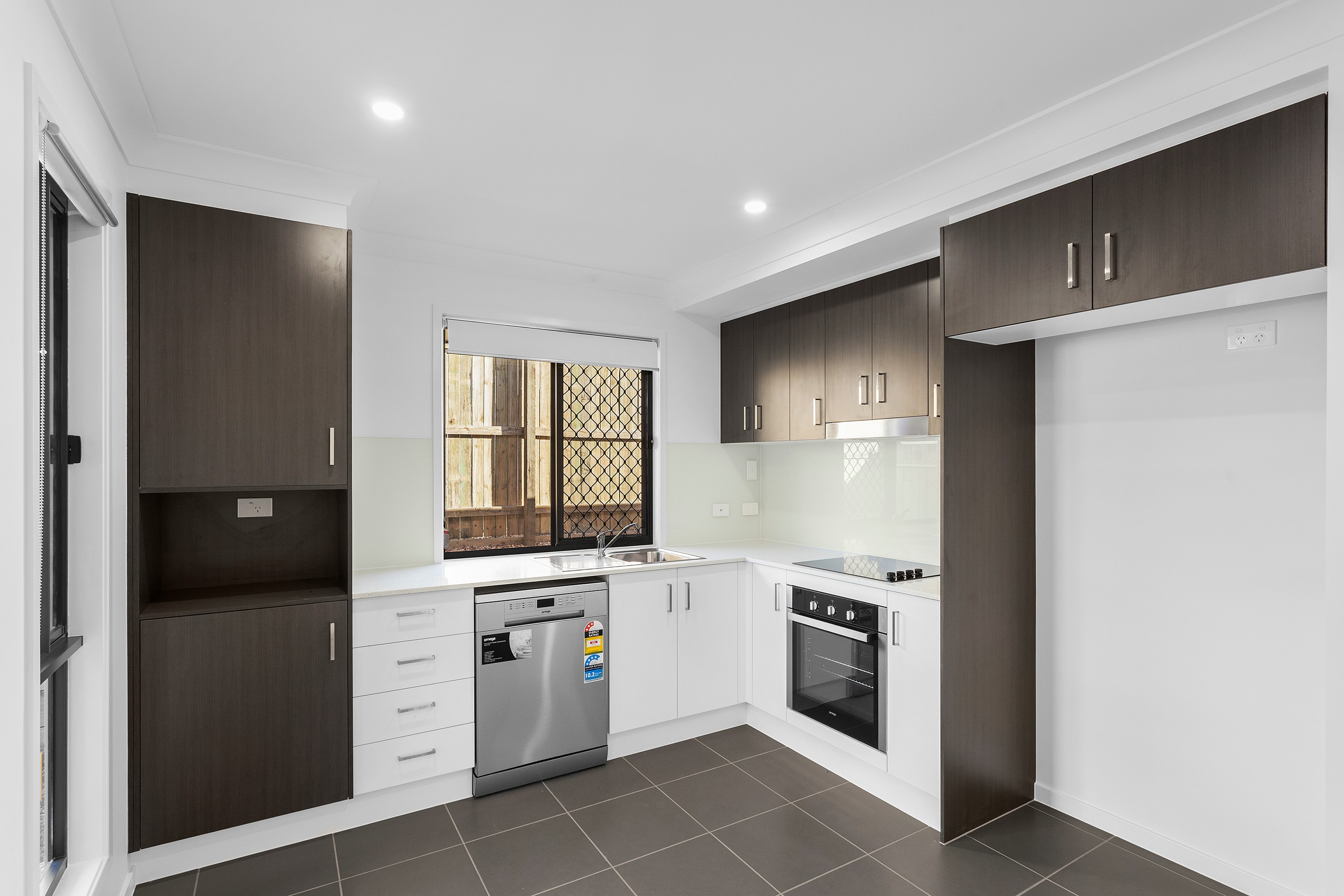 2/7 Ena Street, Cotswold Hills, QLD 4350