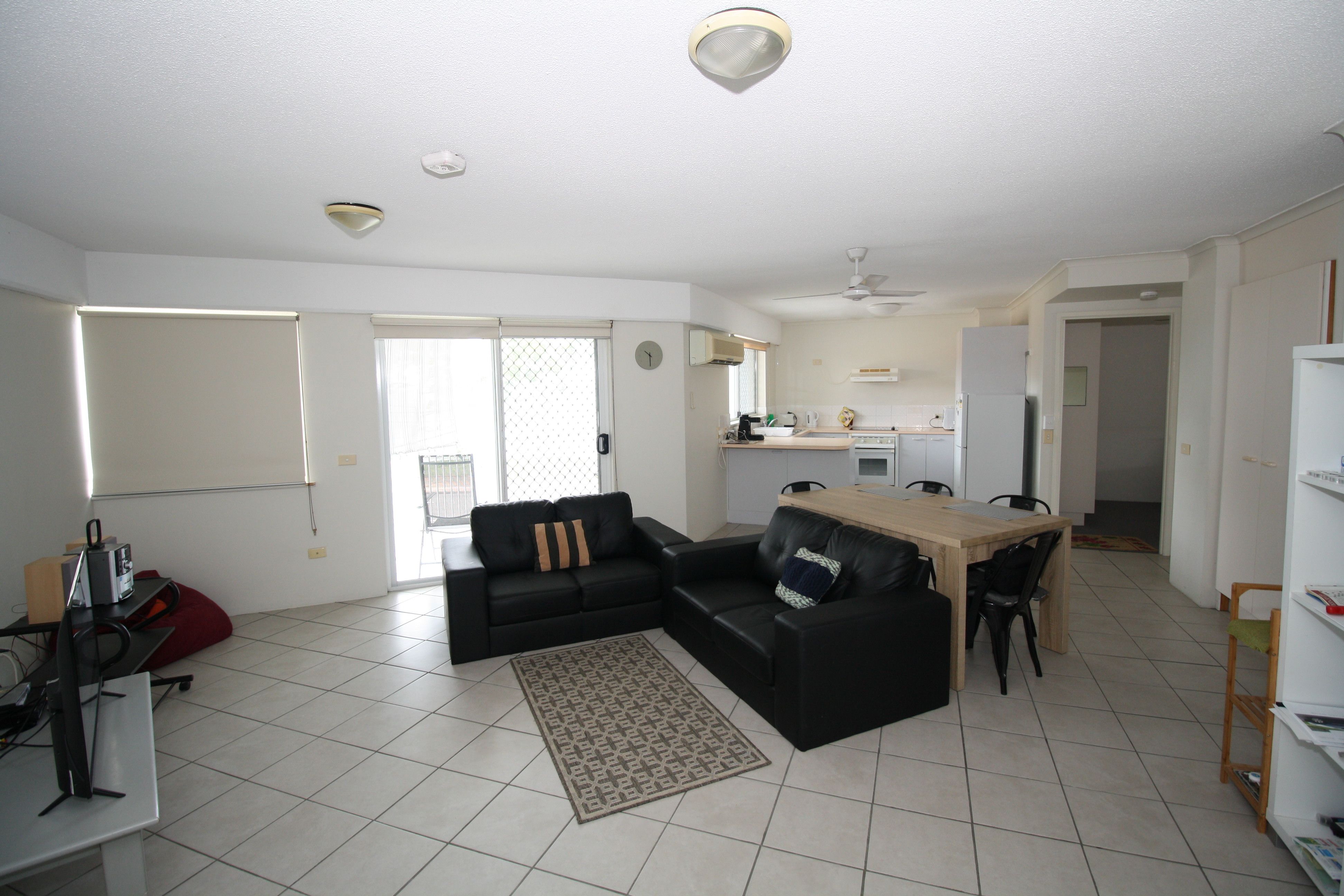 11/458 Esplanade, Torquay, QLD 4655