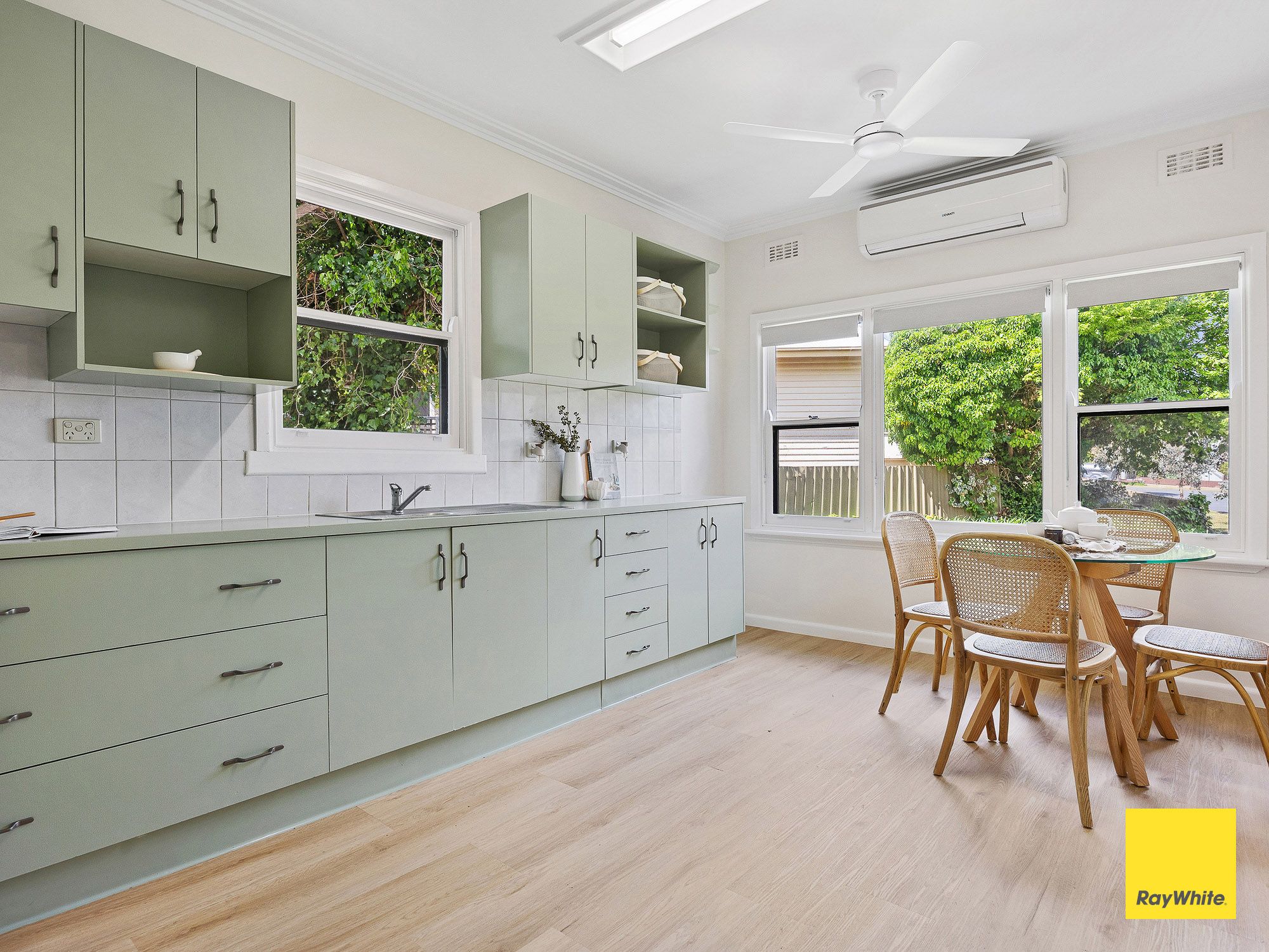6 Collins Court — photo 6 of 15