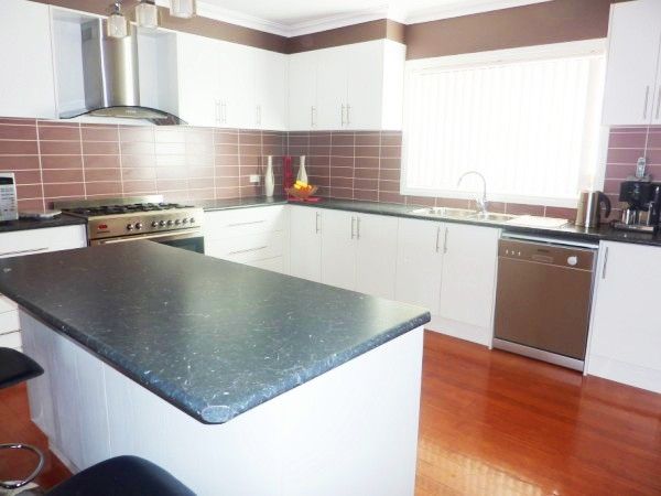 45 Sandalwood Grove, Carrum Downs, VIC 3201