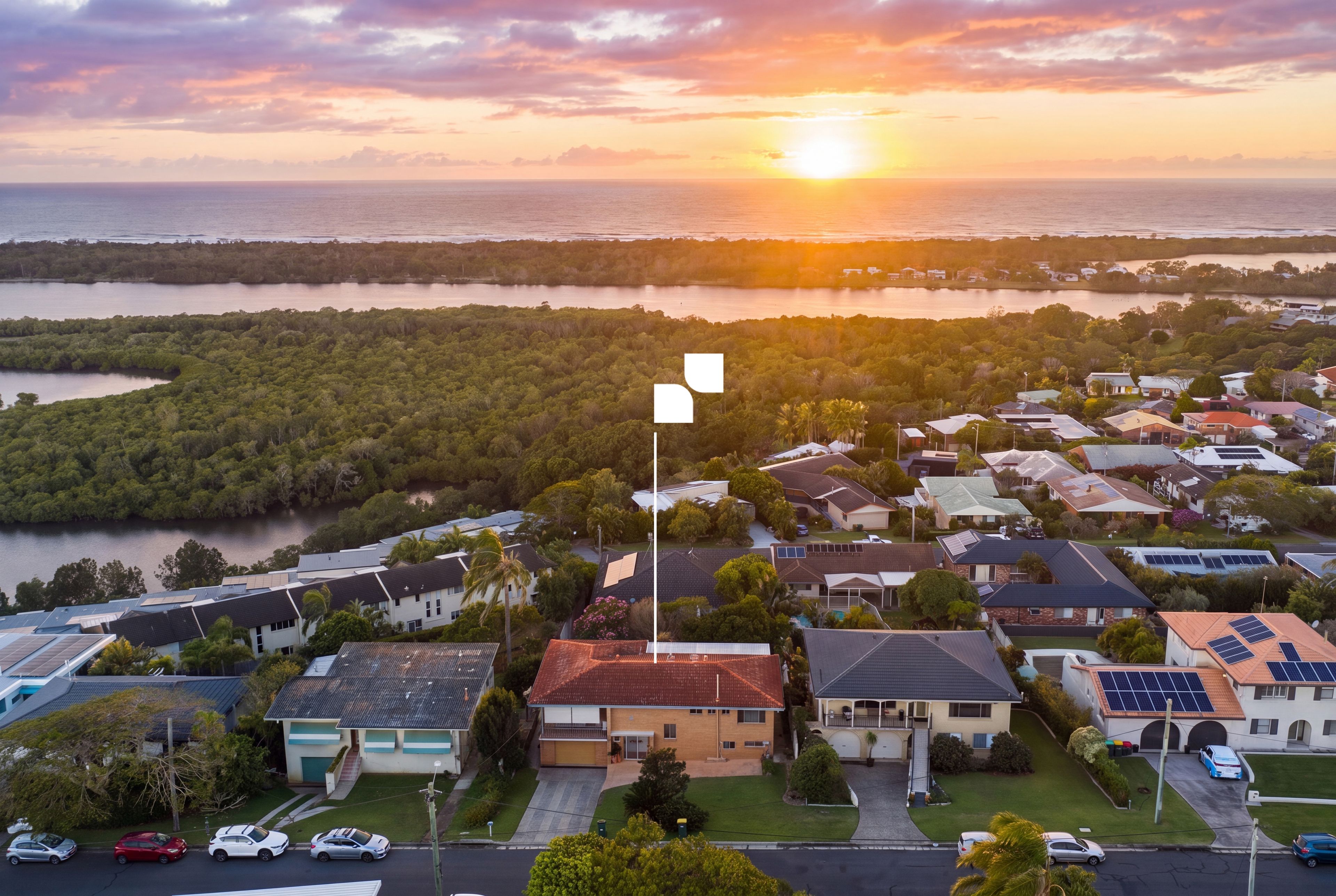 22 Walter Crescent, Banora Point, NSW 2486