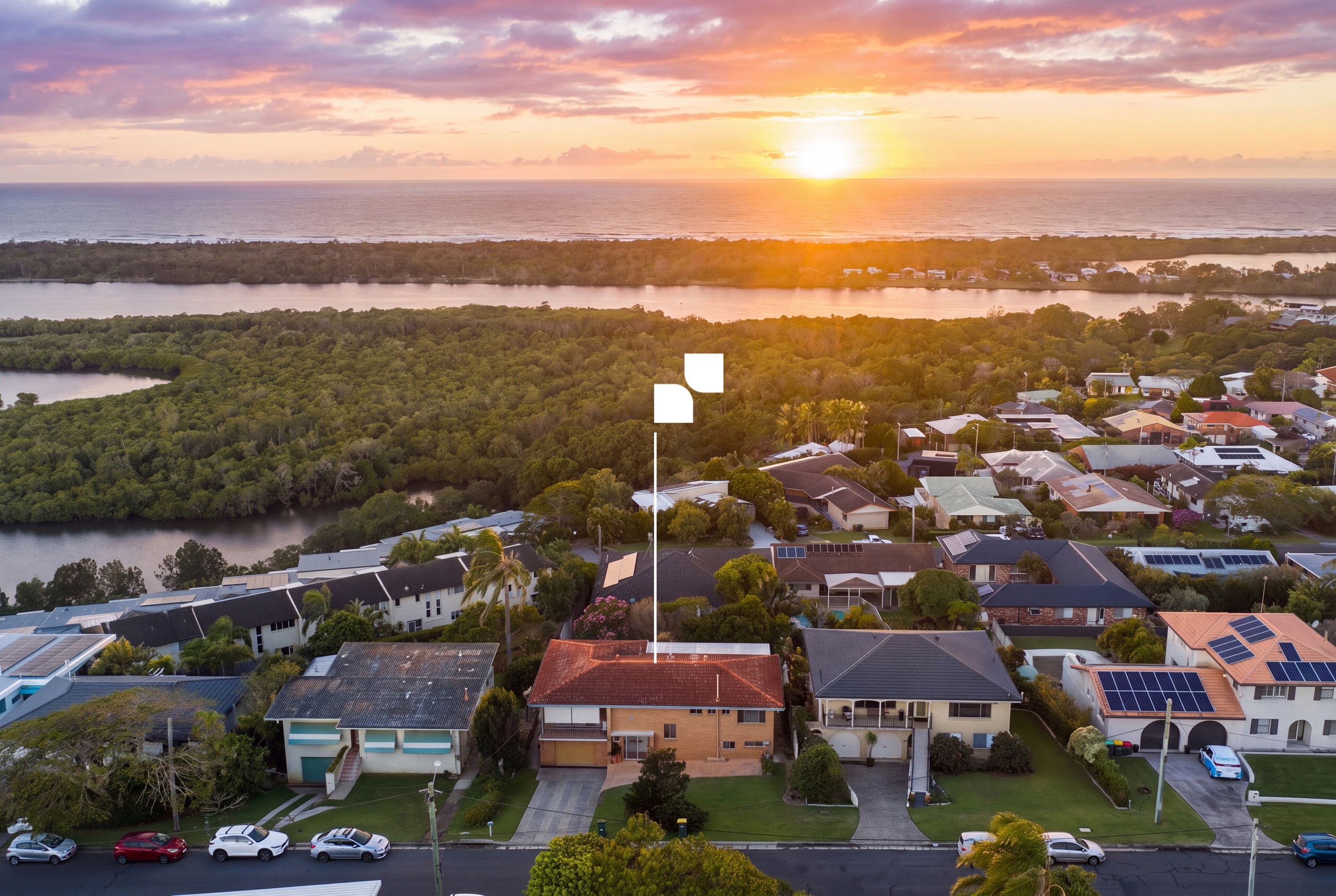 22 Walter Crescent, Banora Point, NSW 2486