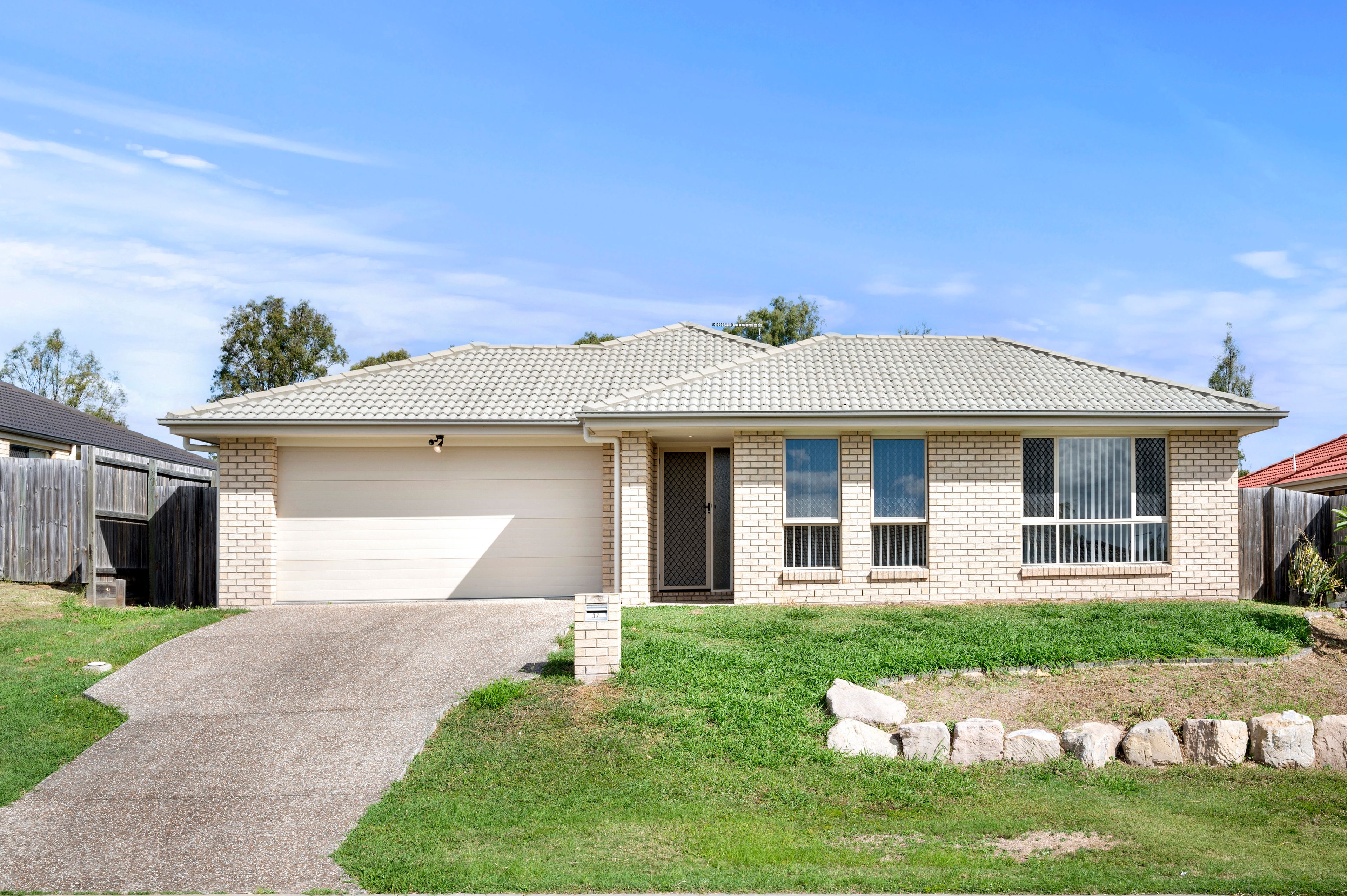 37 Walnut Crescent, Lowood, QLD 4311