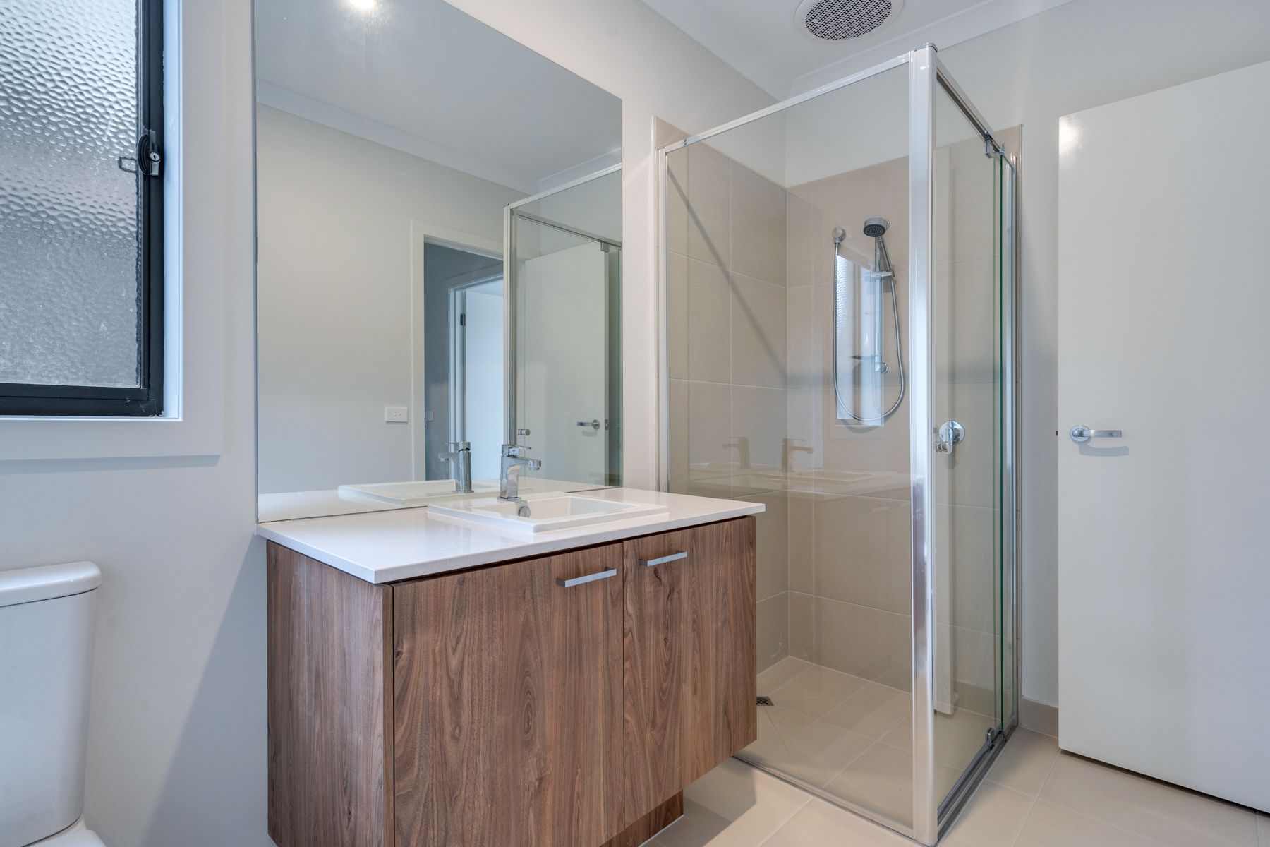 82 Molesworth Crescent — photo 18 of 21