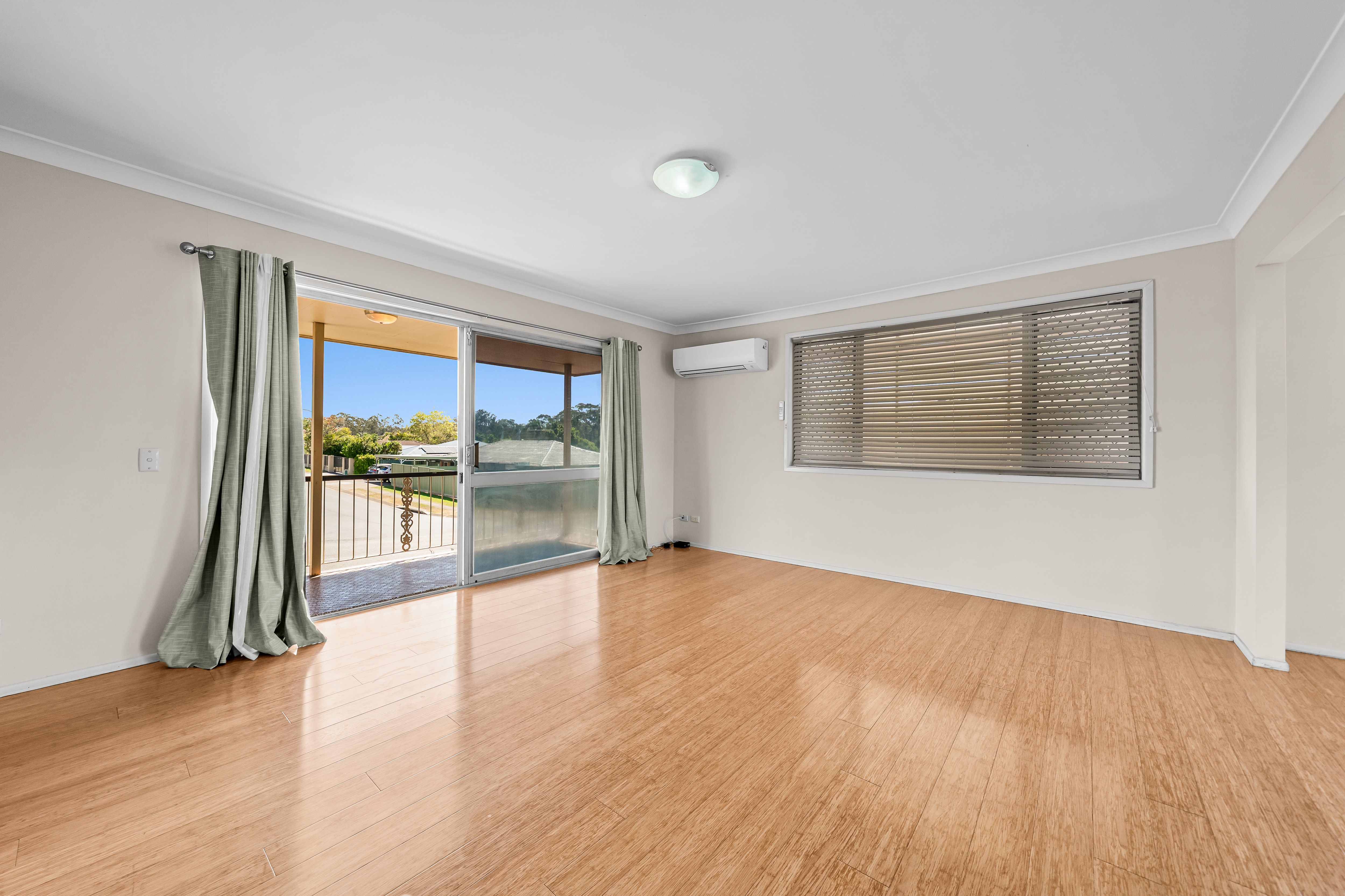 18 Devonlea Street — photo 6 of 30