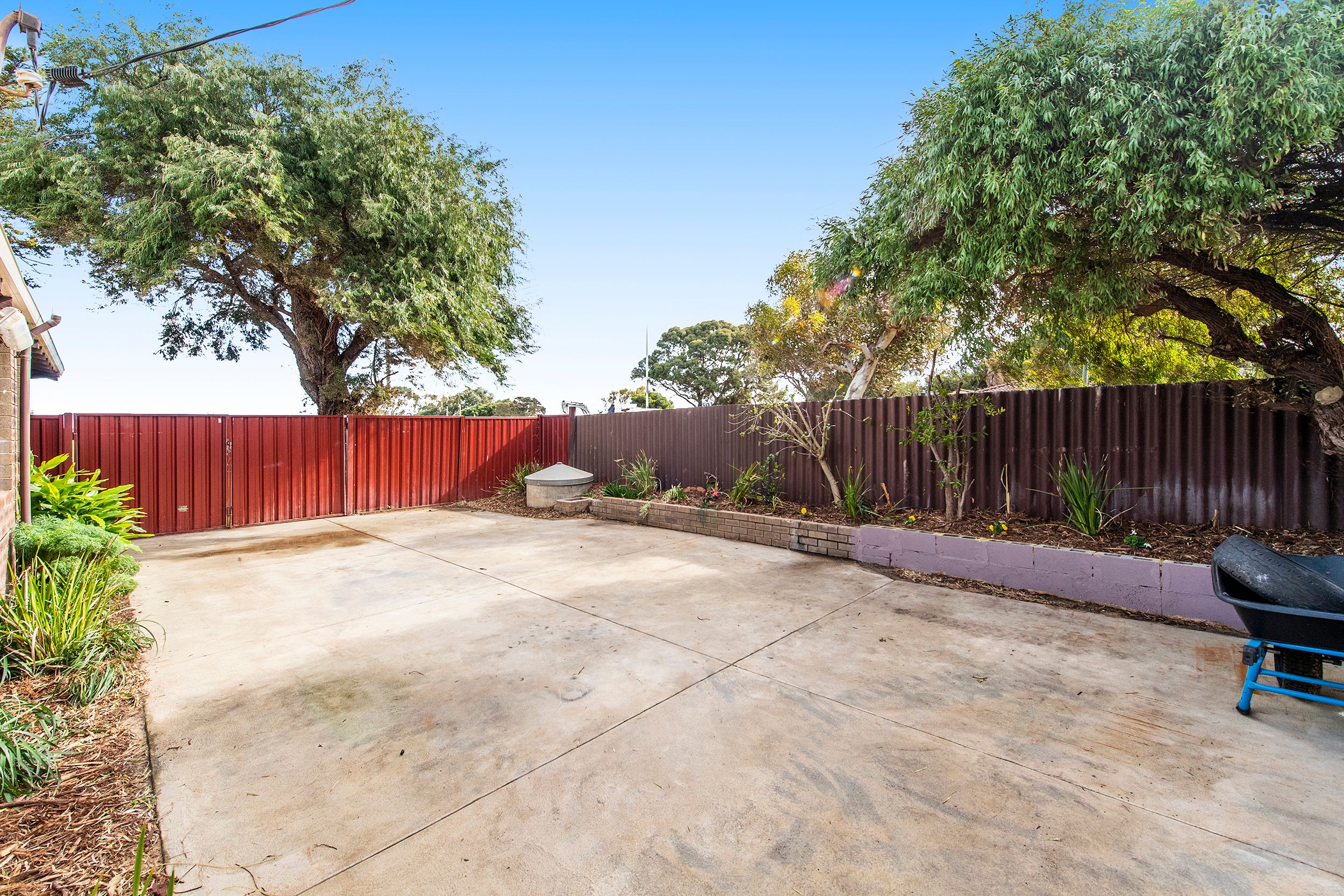 15 Dargin Way, Rockingham, WA 6168