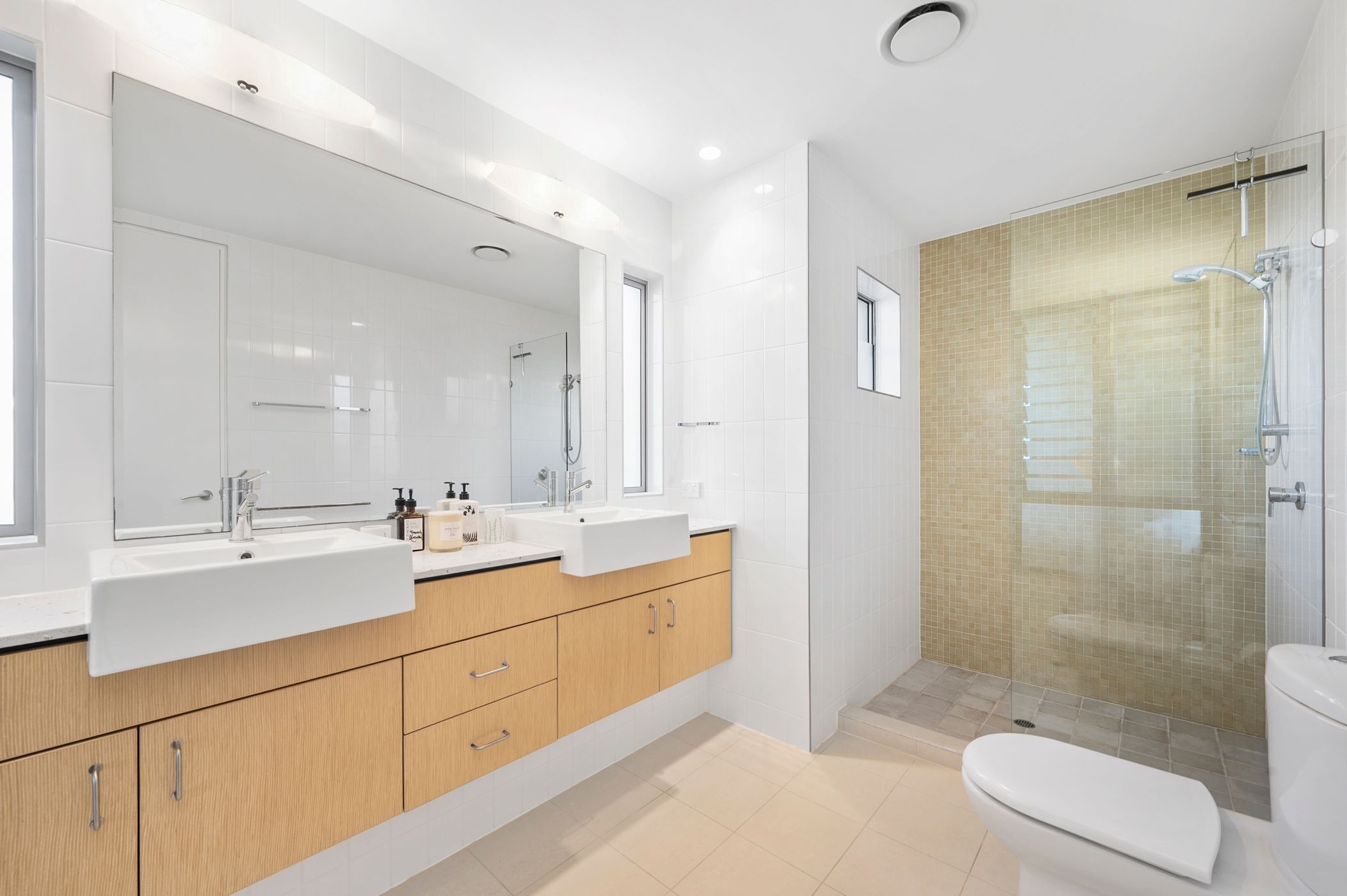 2/25 Park Crescent — photo 15 of 18