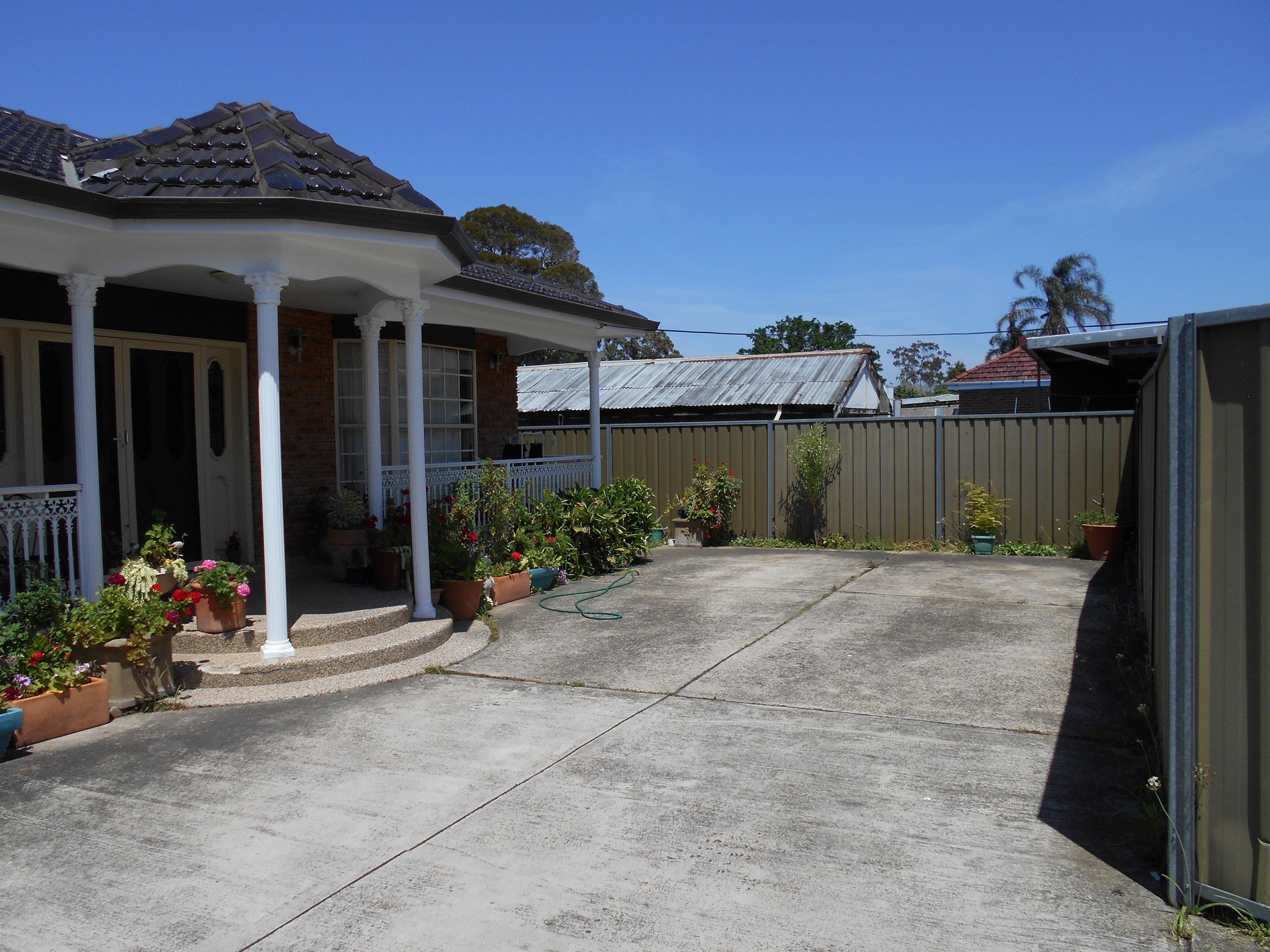 2/18 Adam Street, Fairfield, NSW 2165