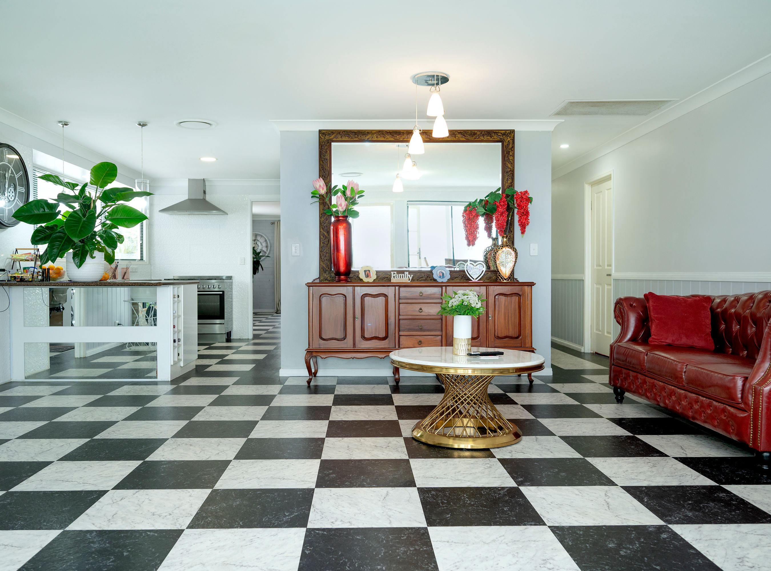 19 Mckillop Court, Cranley, QLD 4350