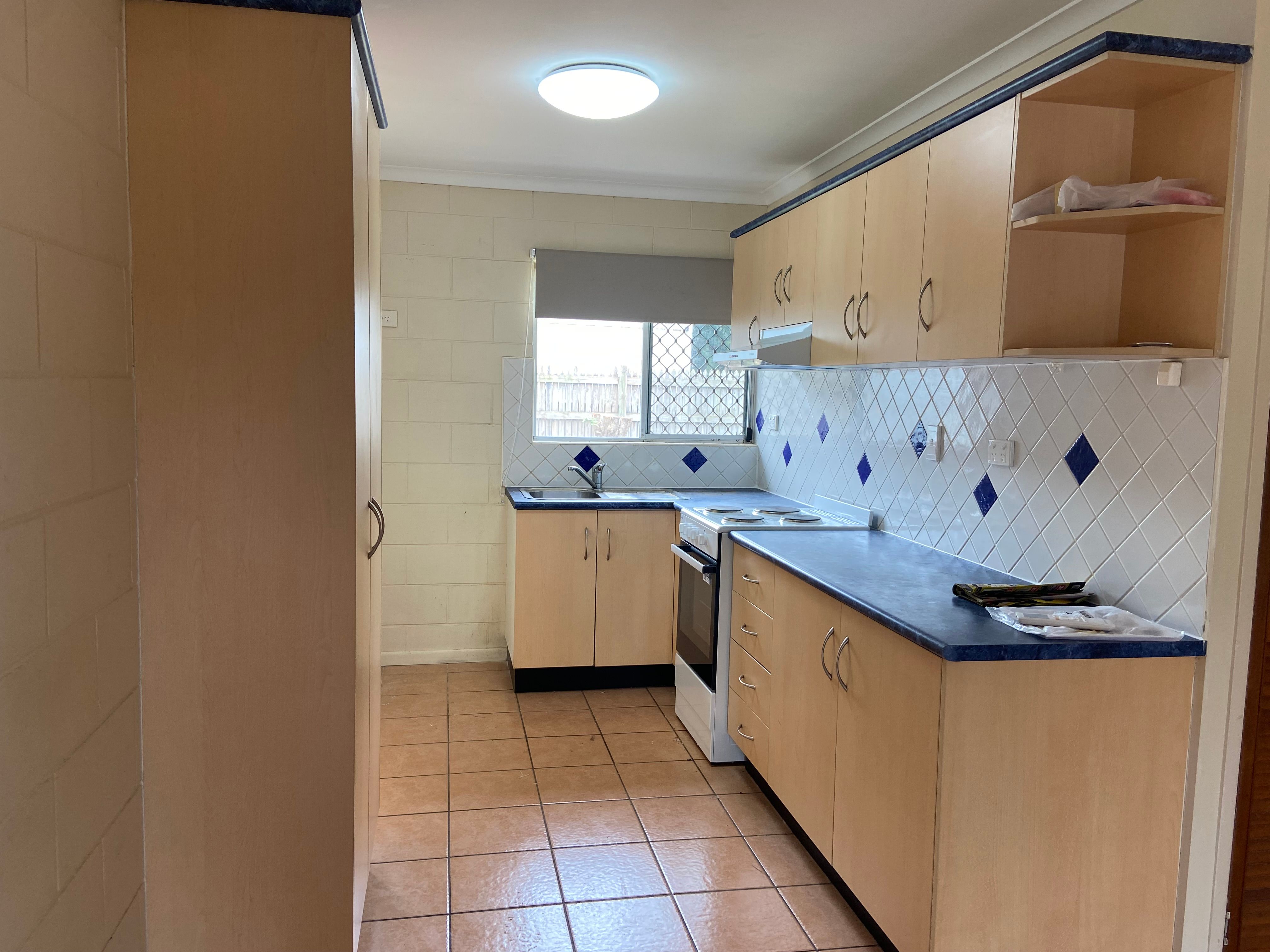 2/201 Pinnacle Drive, Rasmussen, QLD 4815