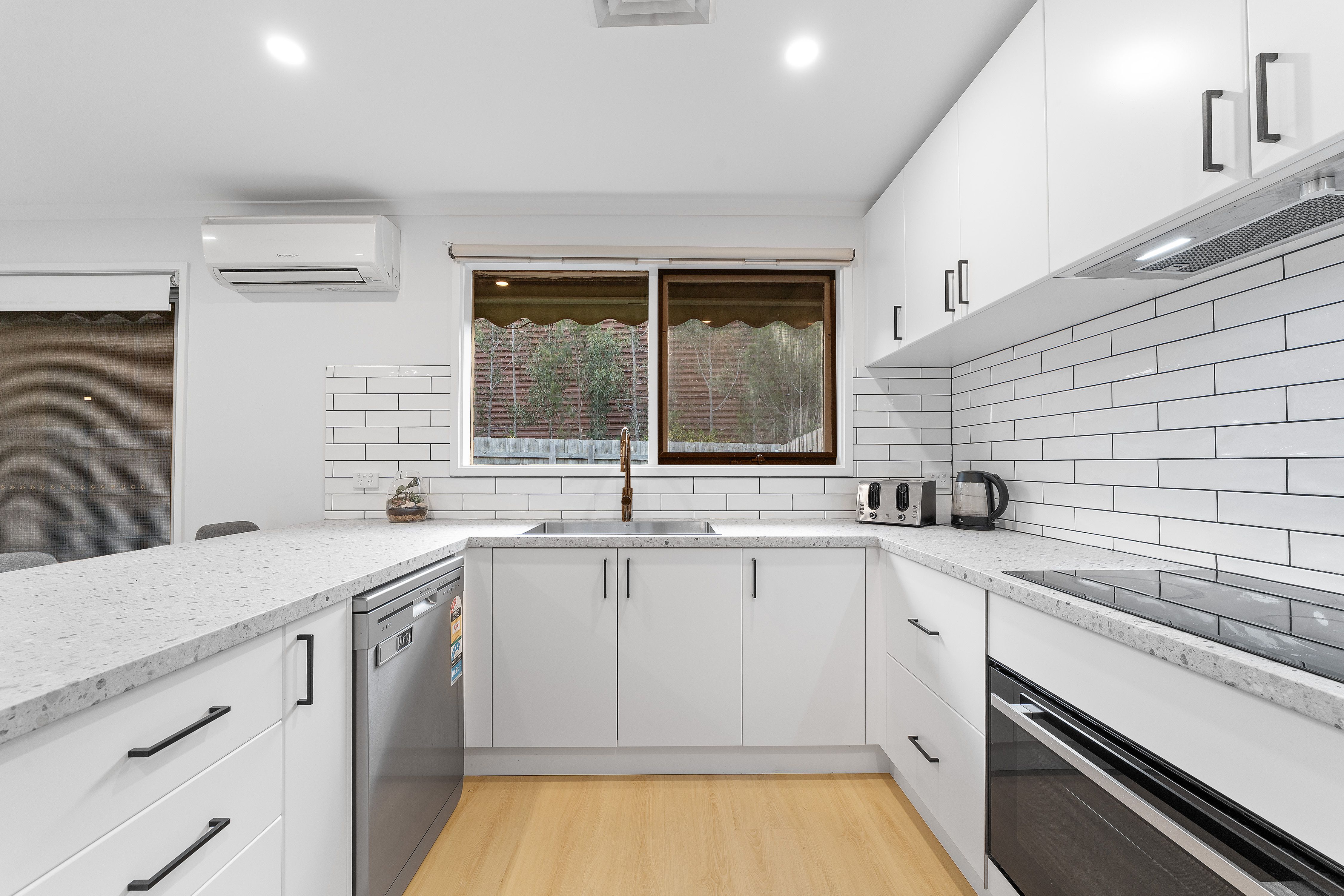 8 Ridder Court — photo 4 of 13