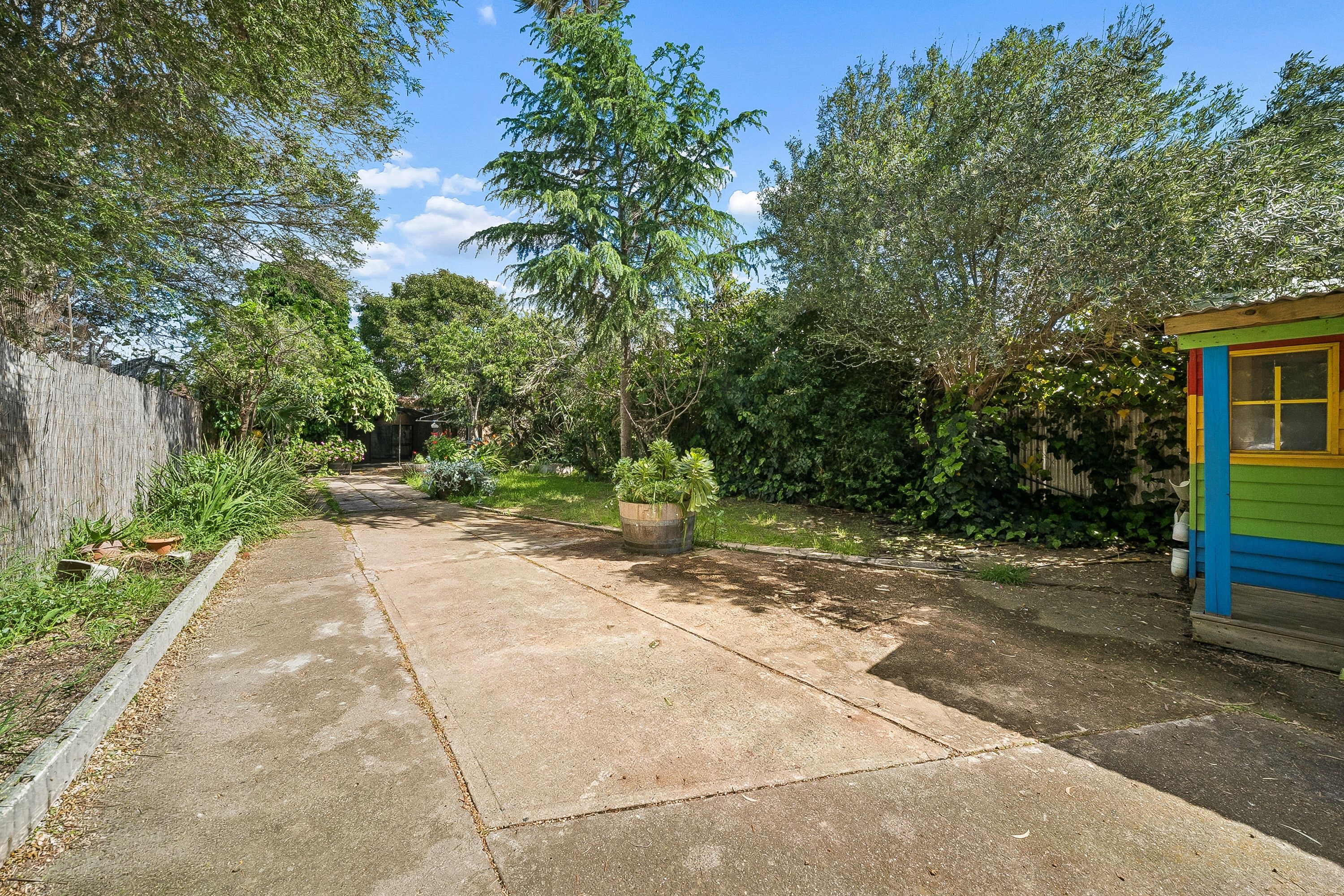 231 Hogan Street — photo 11 of 13