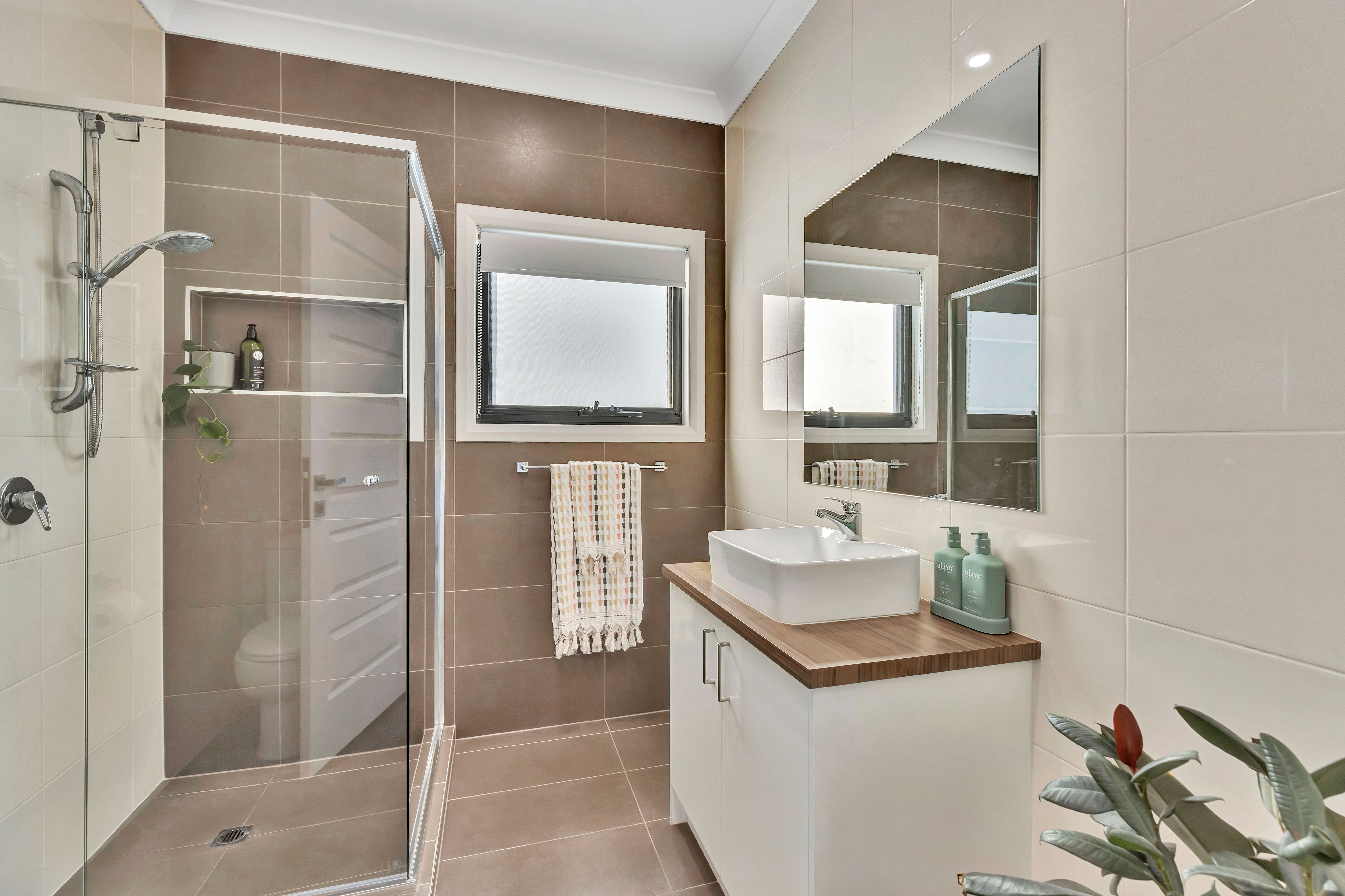 664B Brighton Road — photo 9 of 22