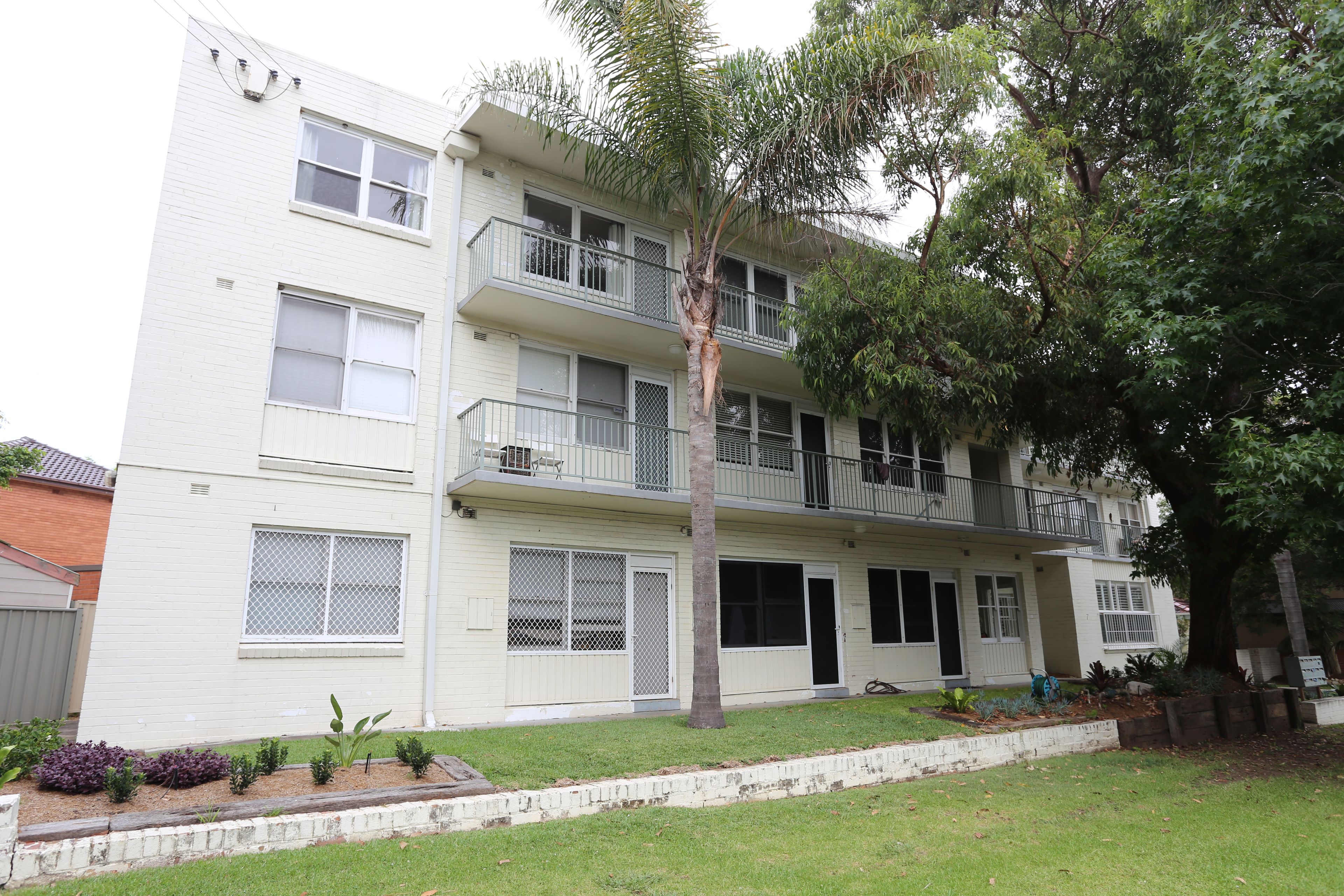 7 Pleasant Avenue, North Wollongong NSW 2500