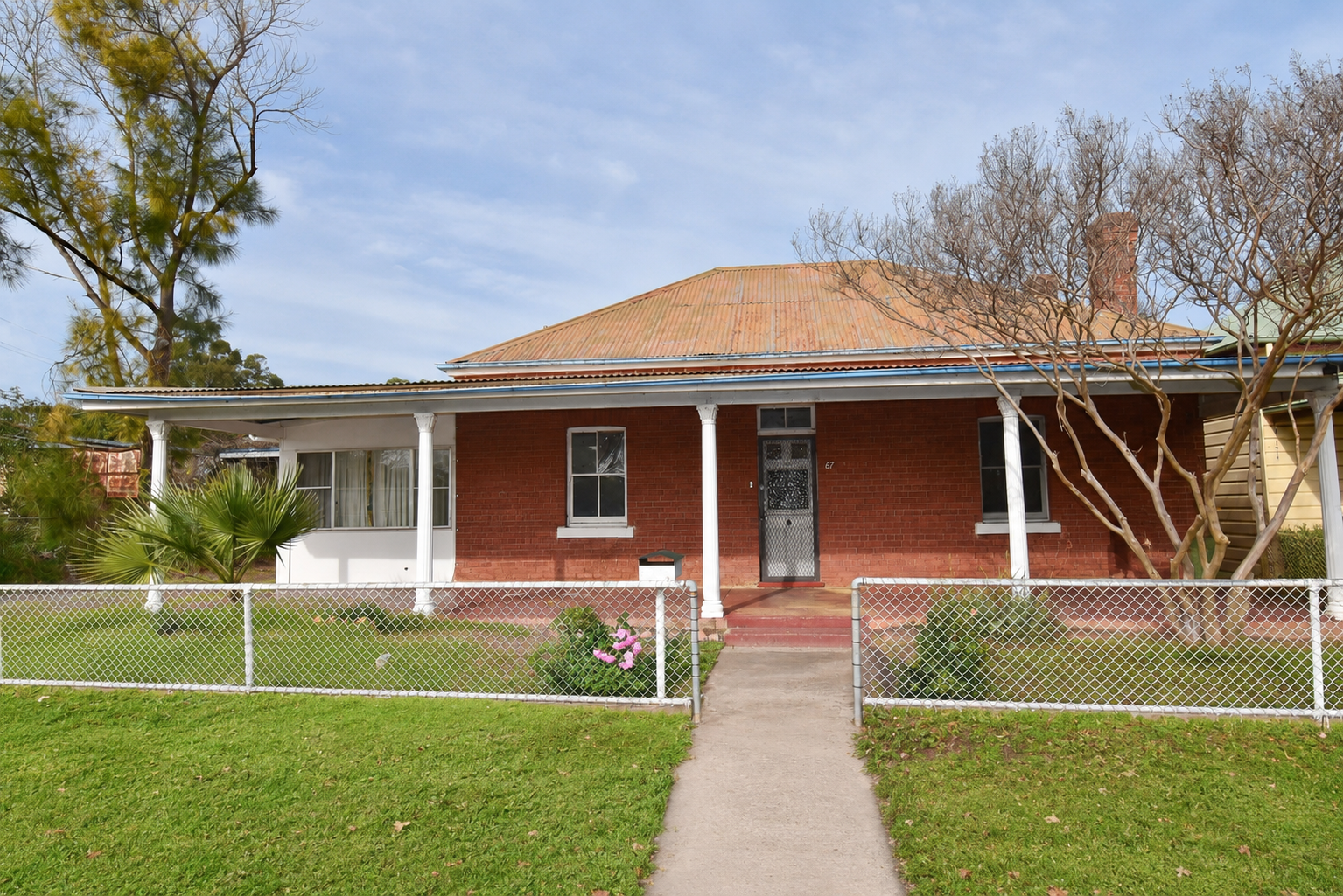 67 Gisborne Street — photo from Ray White Rural Dubbo