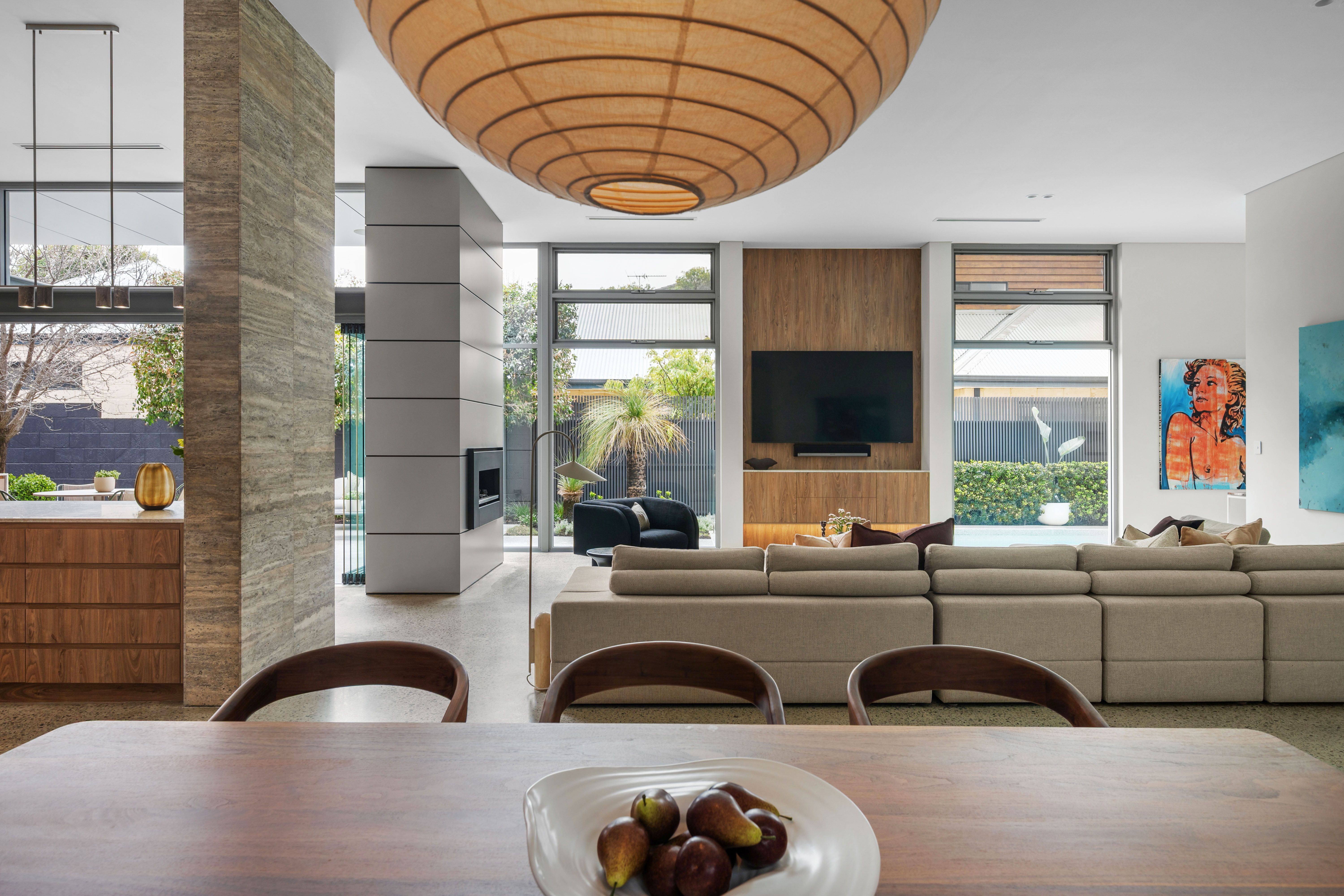 45 Lyons Street — photo 10 of 26