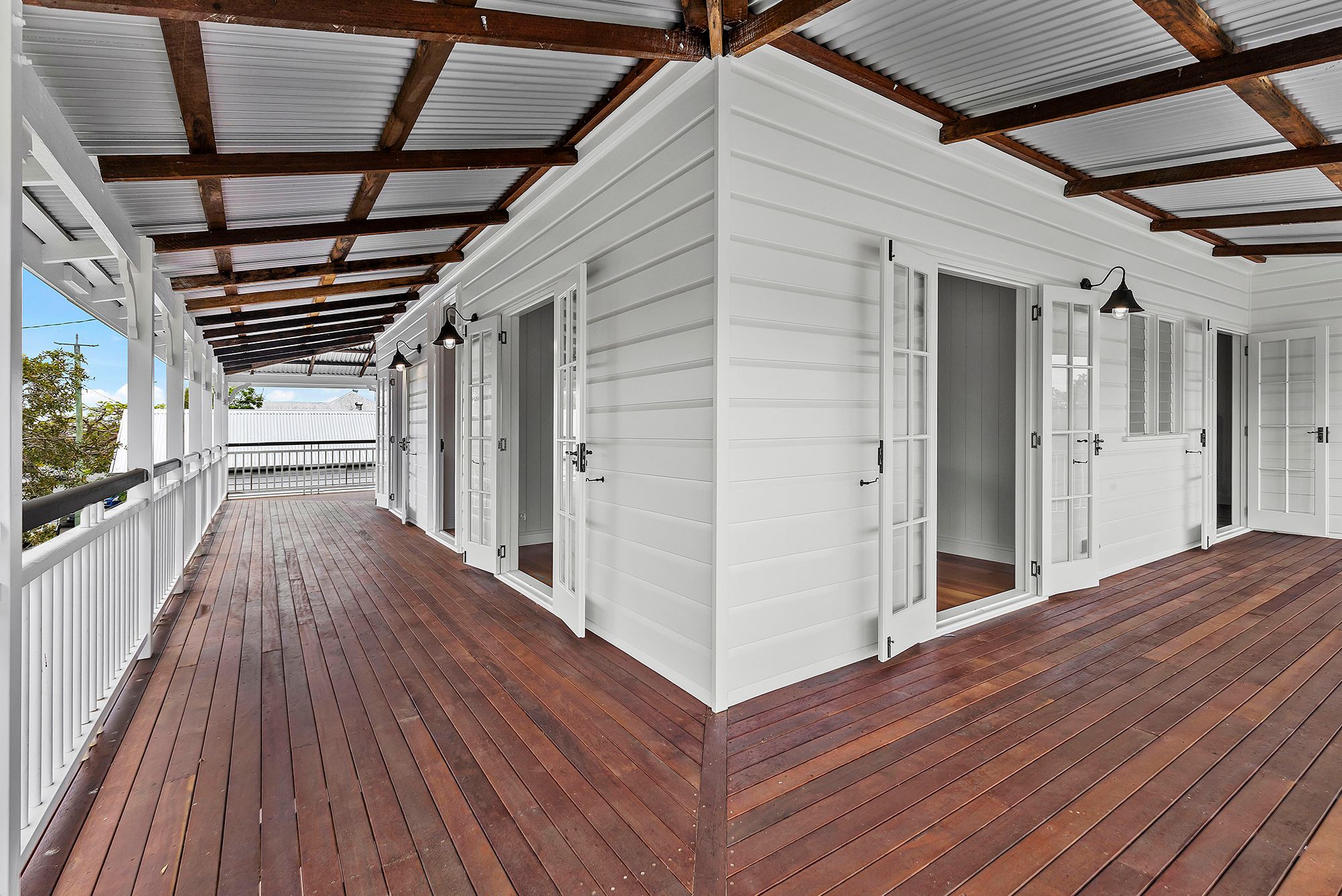 25 Fourth Avenue, Sandgate, QLD 4017