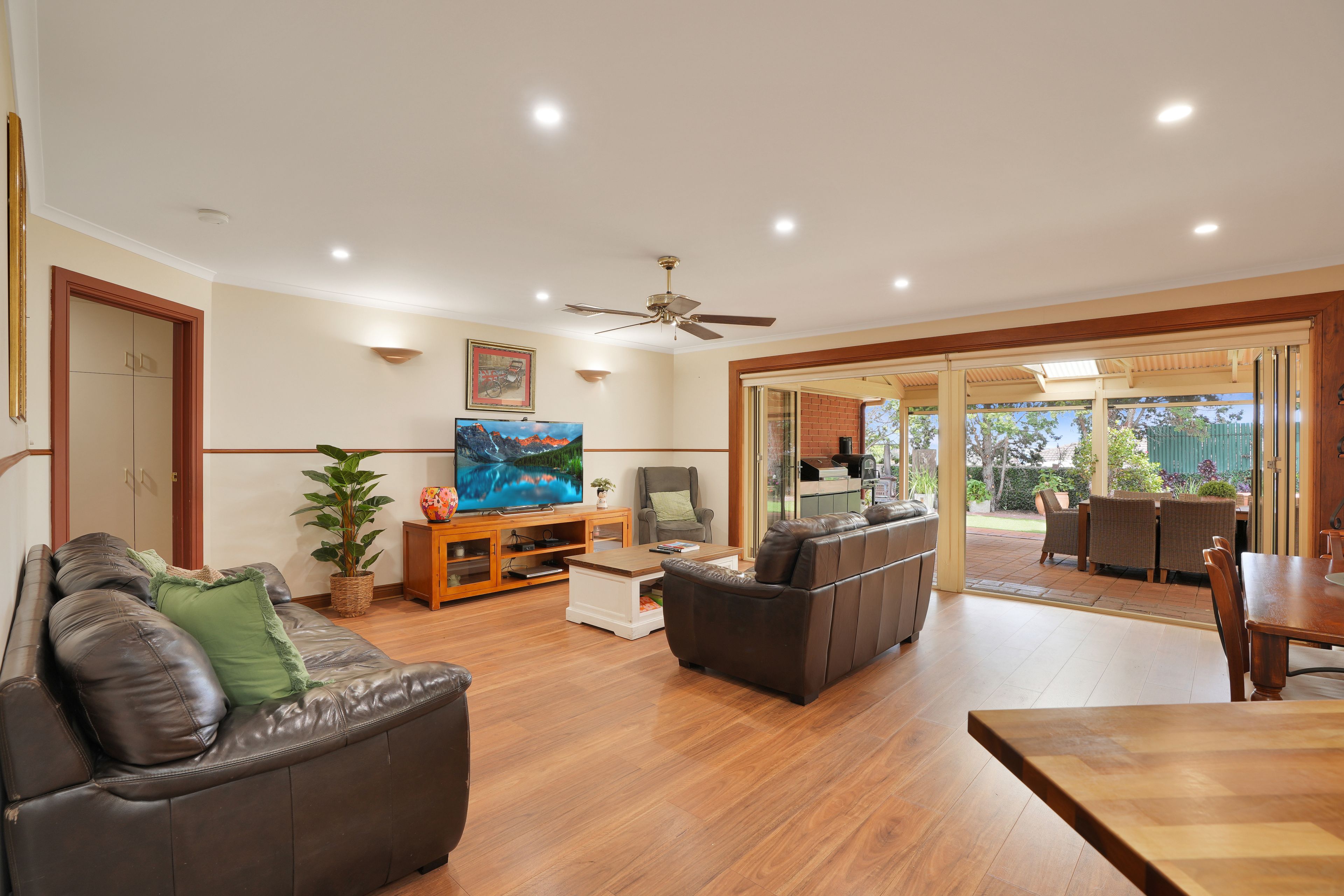 12 Forrest Court — photo 9 of 29