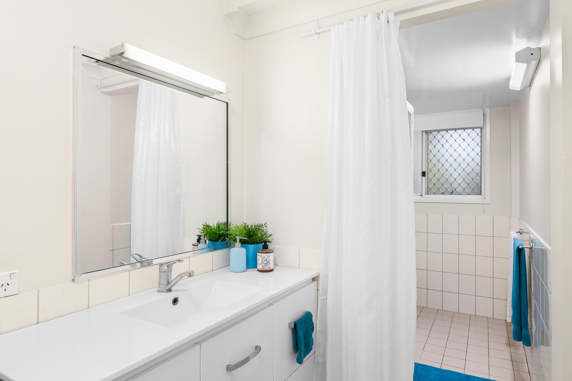 2/44-46 Norm Street, Kenmore, QLD 4069