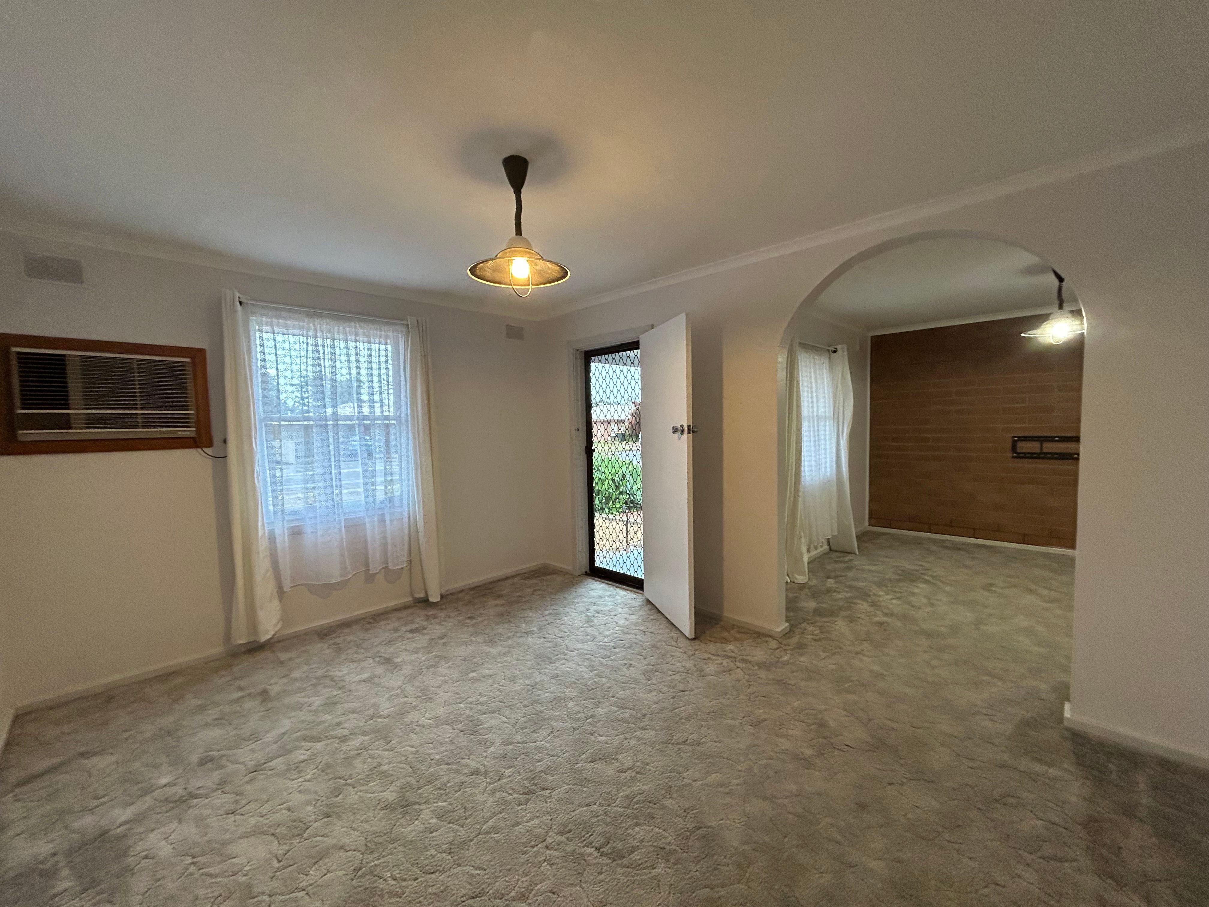 17 Hobbs Street — photo 2 of 11