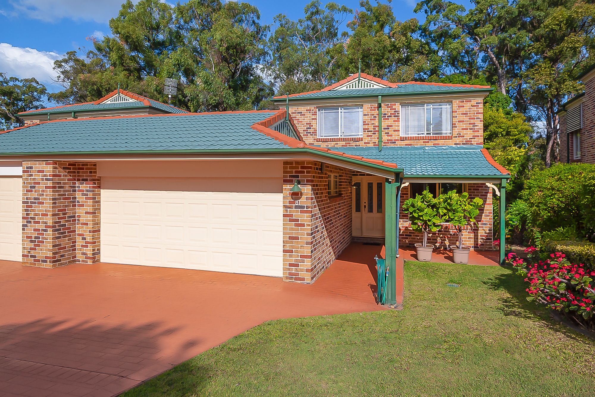 8/14 Oakmont Street — photo from Ray White Robina