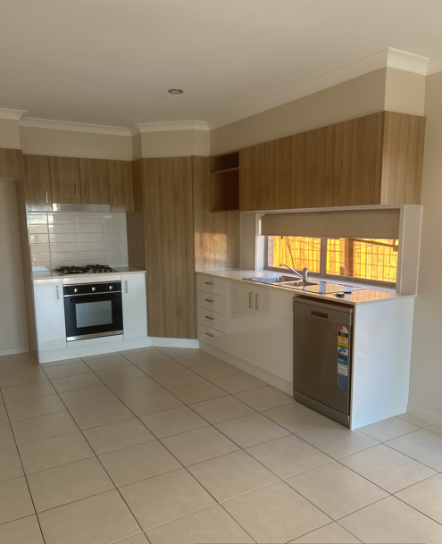 2/31 Abbey Street, Cranley, QLD 4350