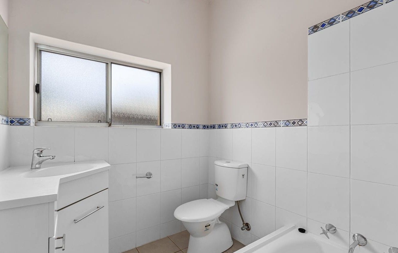 57 Lyndoch Road — photo 4 of 14