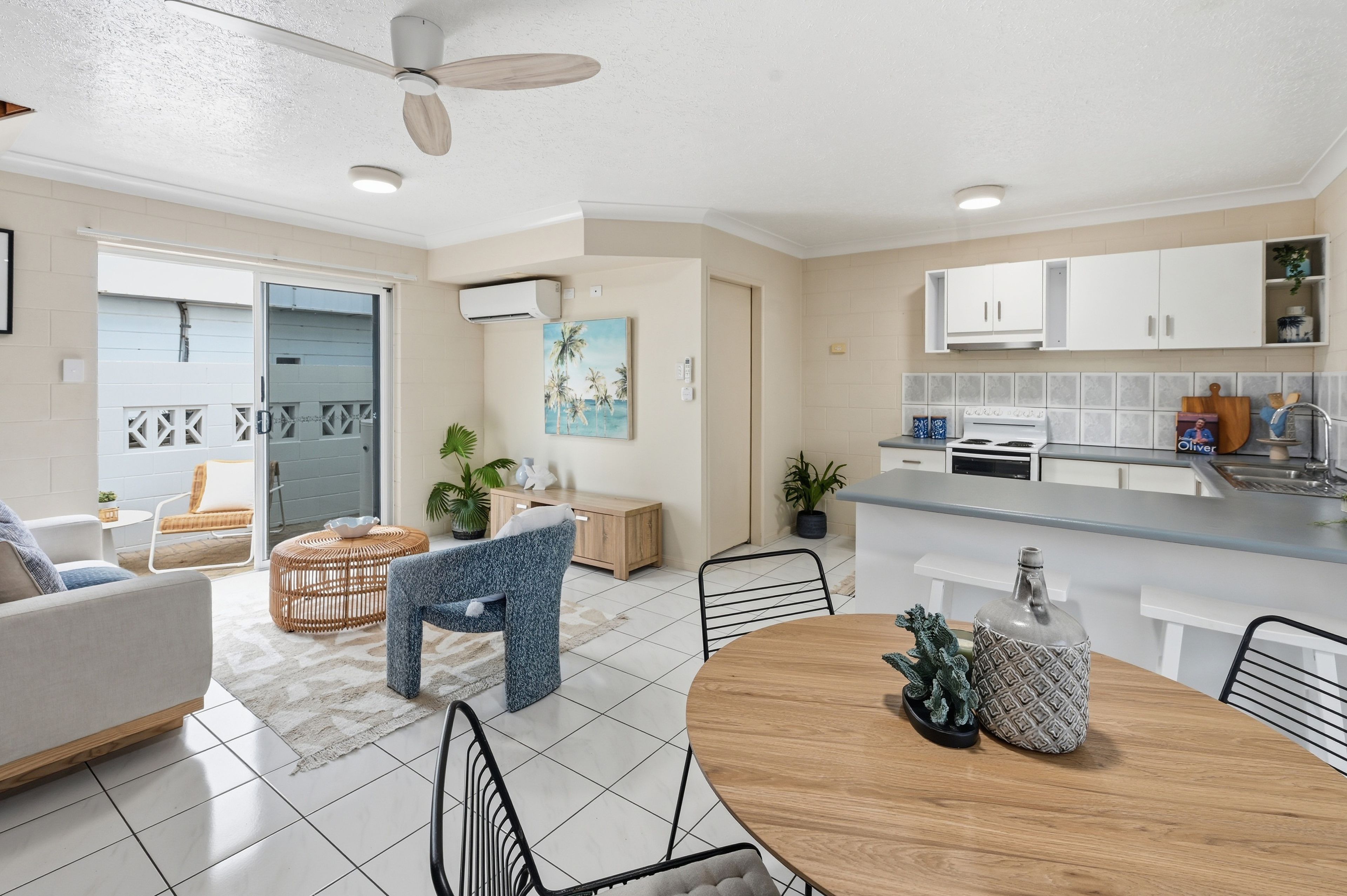 2/27 Rose Street, North Ward, QLD 4810
