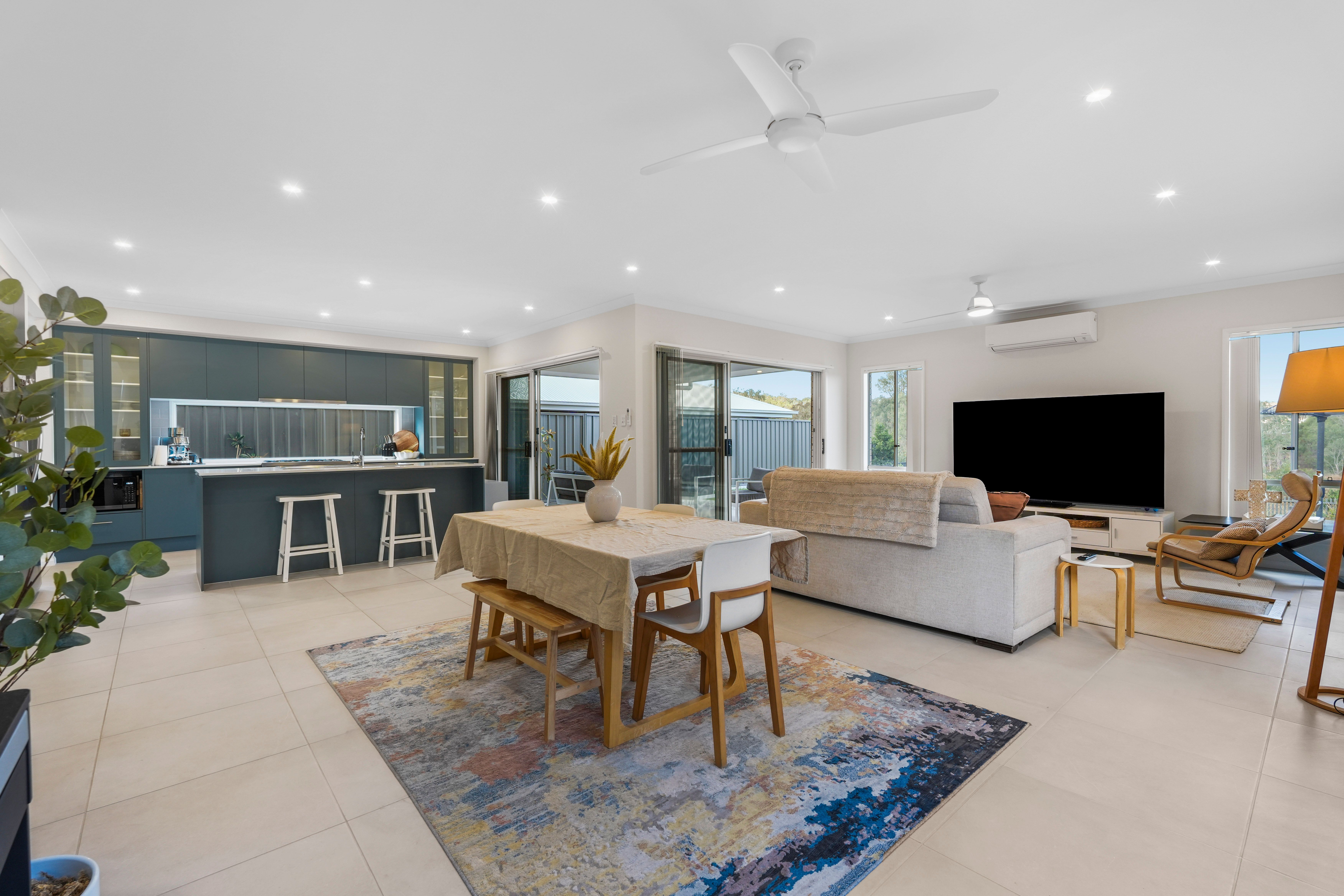 162 Carnarvon Drive, White Rock, QLD 4306