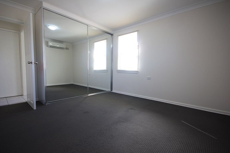 49 Lindesay Street, Campbelltown, NSW 2560