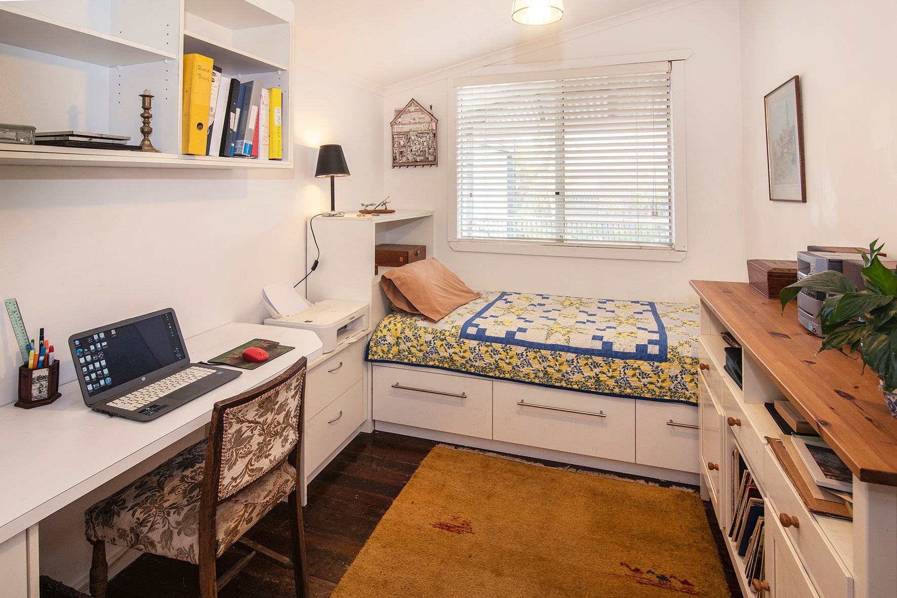 32 Reynolds Street — photo 10 of 25
