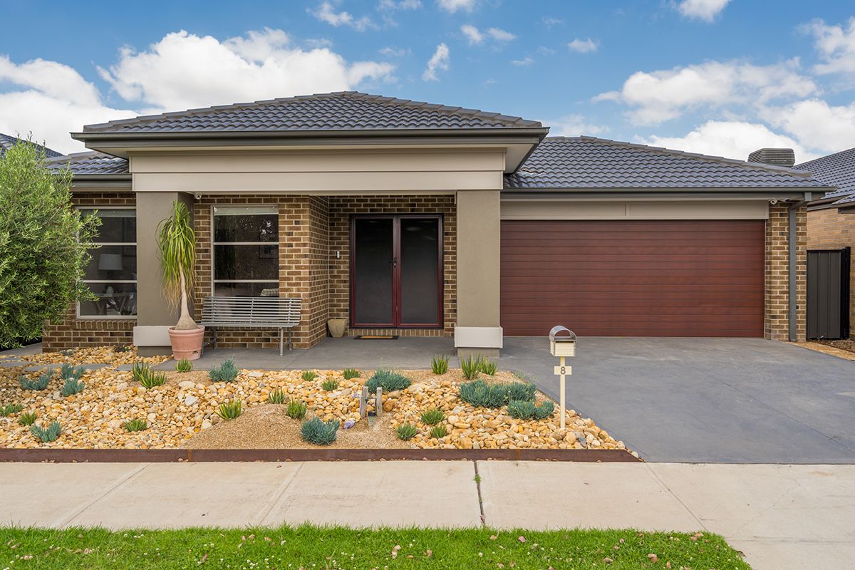 8 Lion Chase, Craigieburn, VIC 3064