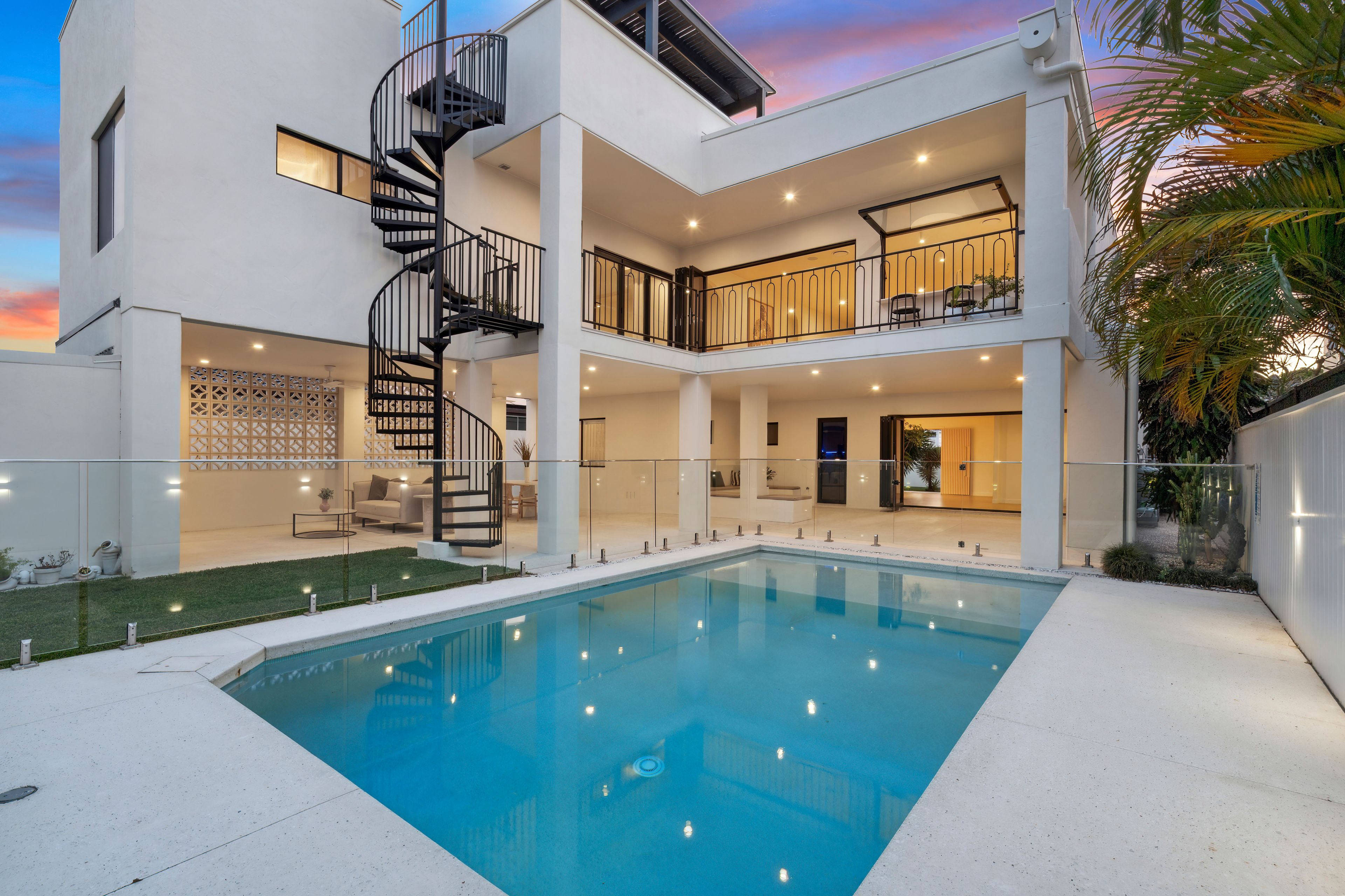 15 Richmond Avenue, Bundall, QLD 4217